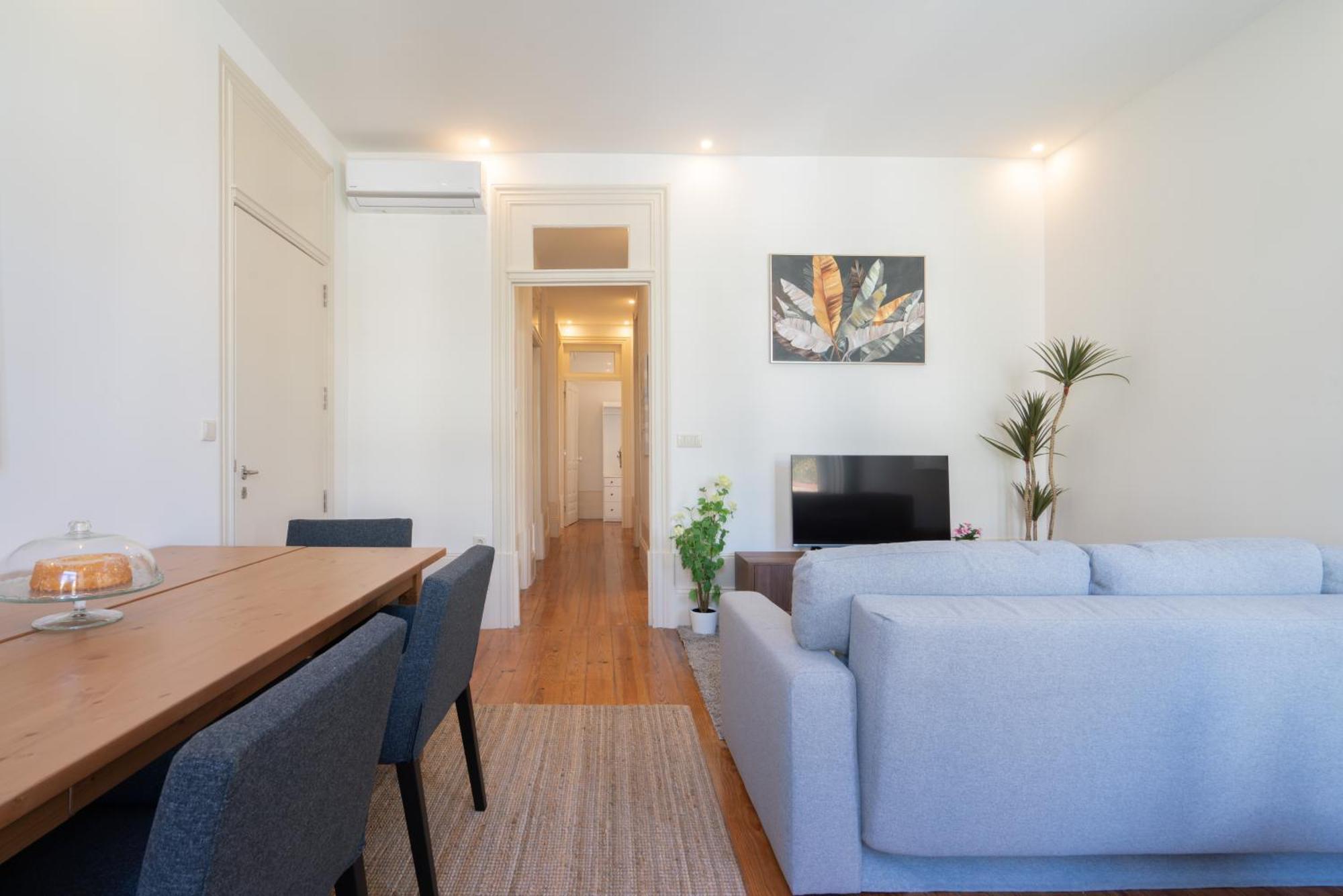 Host Wise - Modern Comfy Flat