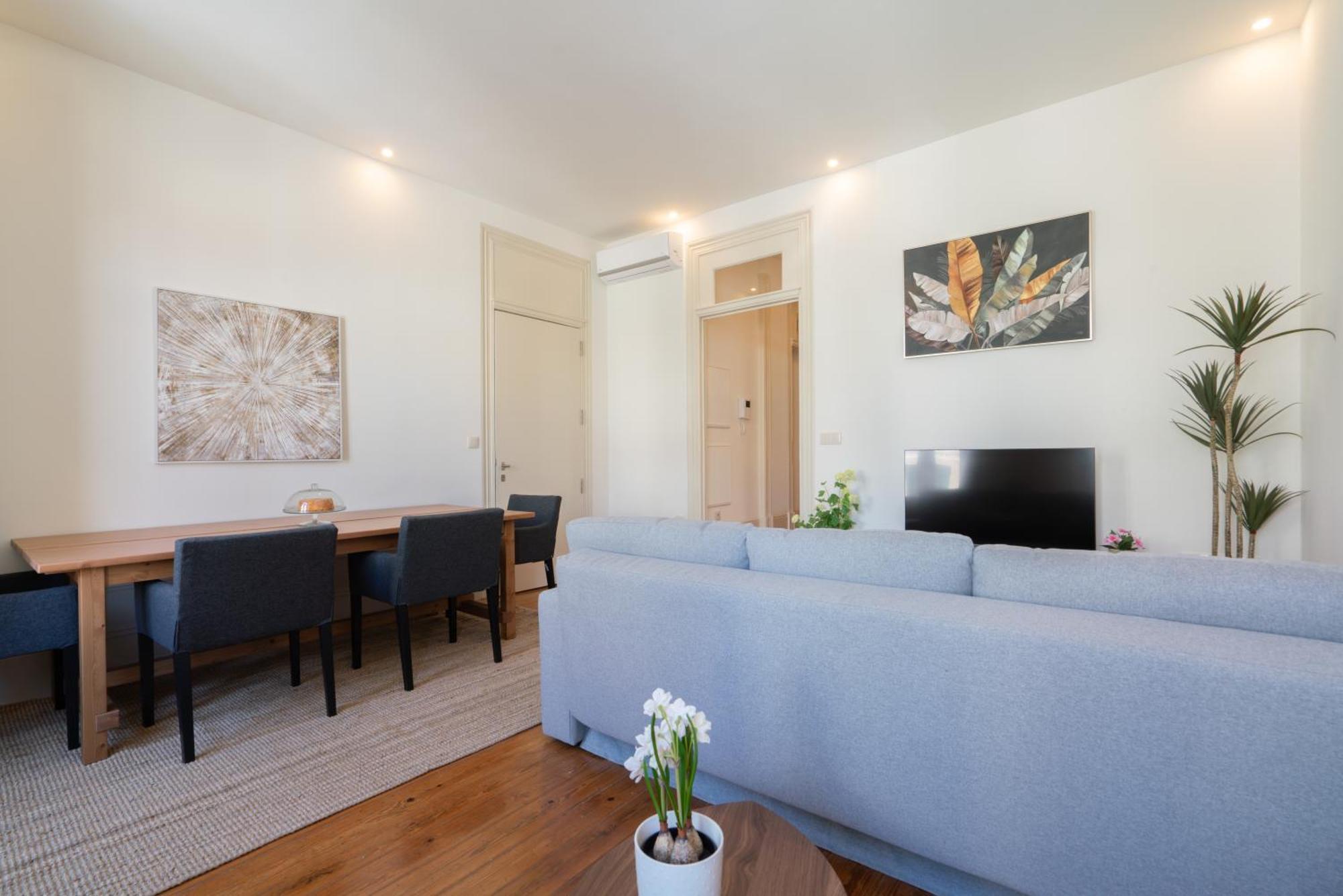 Host Wise - Modern Comfy Flat *