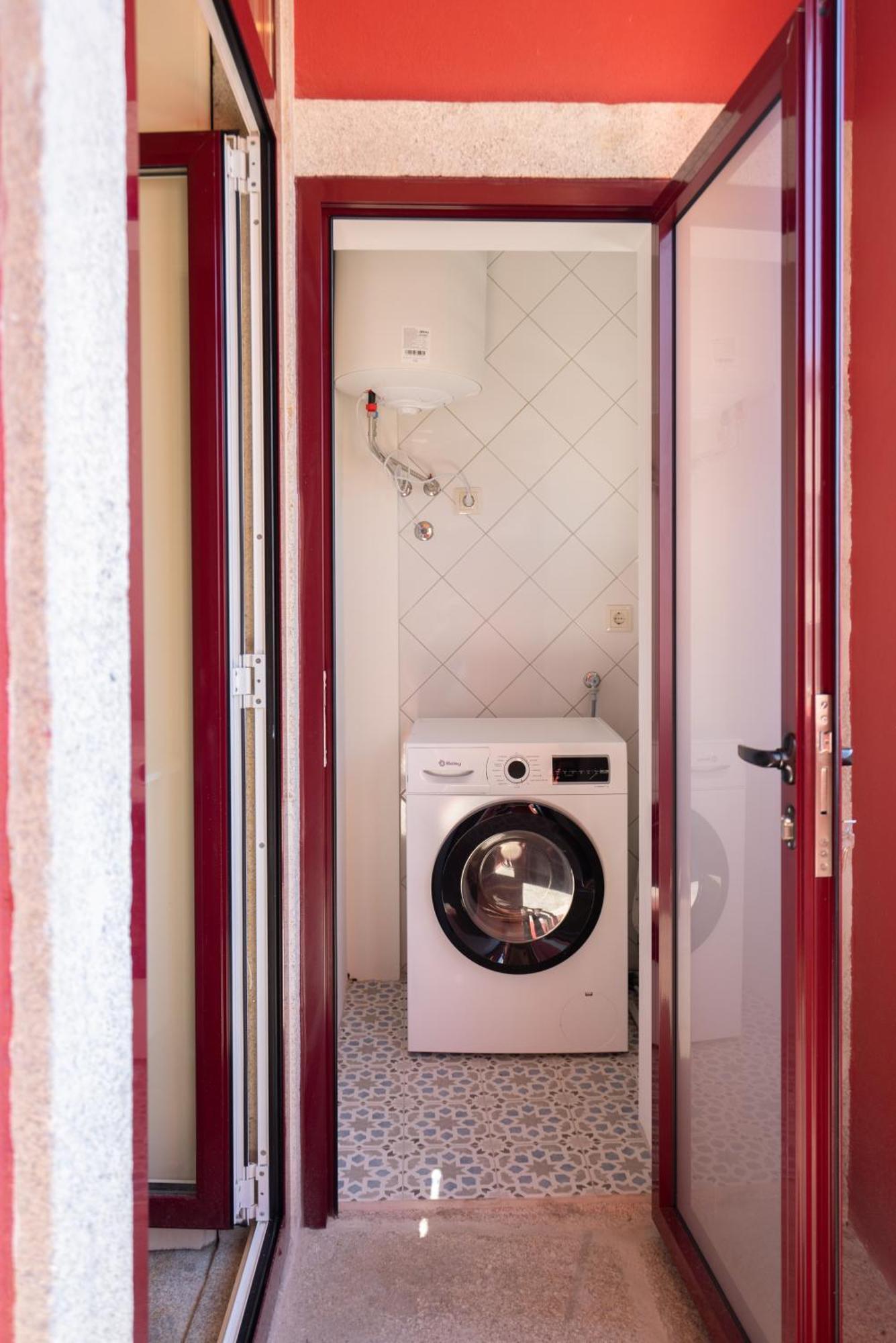 Host Wise - Modern Comfy Flat Apartment Porto