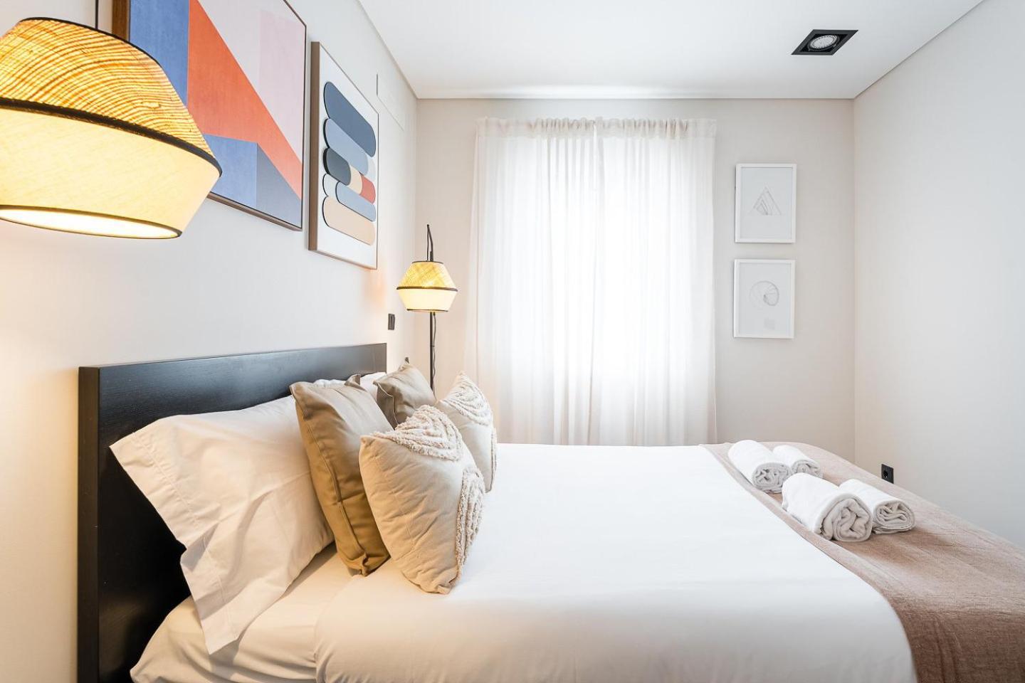 Guestready - Quental Wallpaper Near Marques Square * Porto