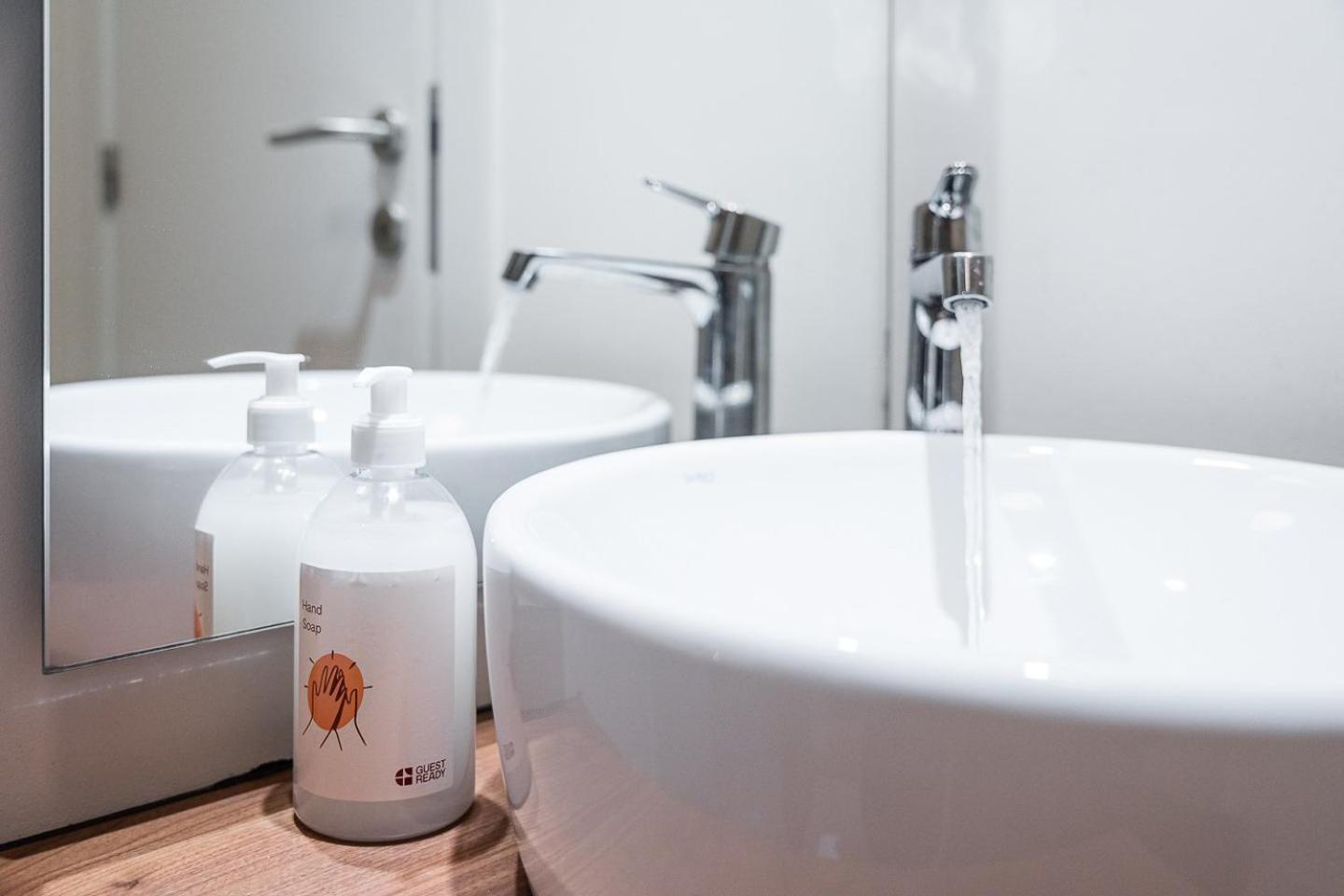Apartamento Guestready - Quental Wallpaper Near Marques Square Porto