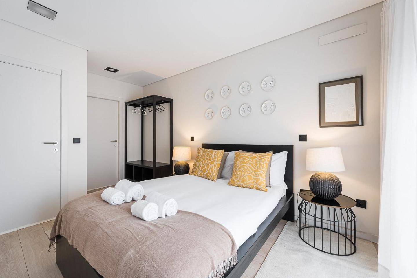 Guestready - Quental Wallpaper Near Marques Square Appartement