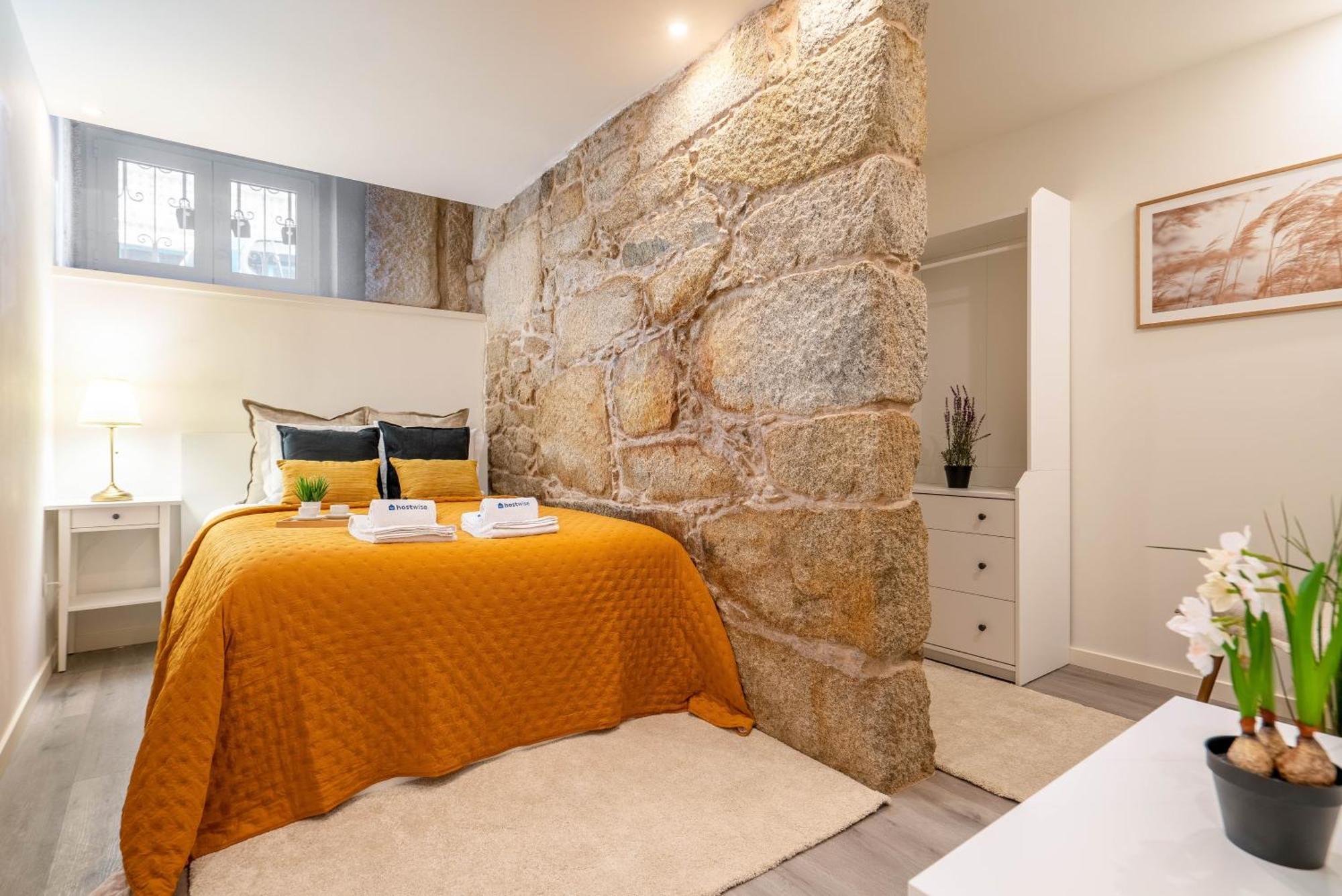 Host Wise - Modern Comfy Flat