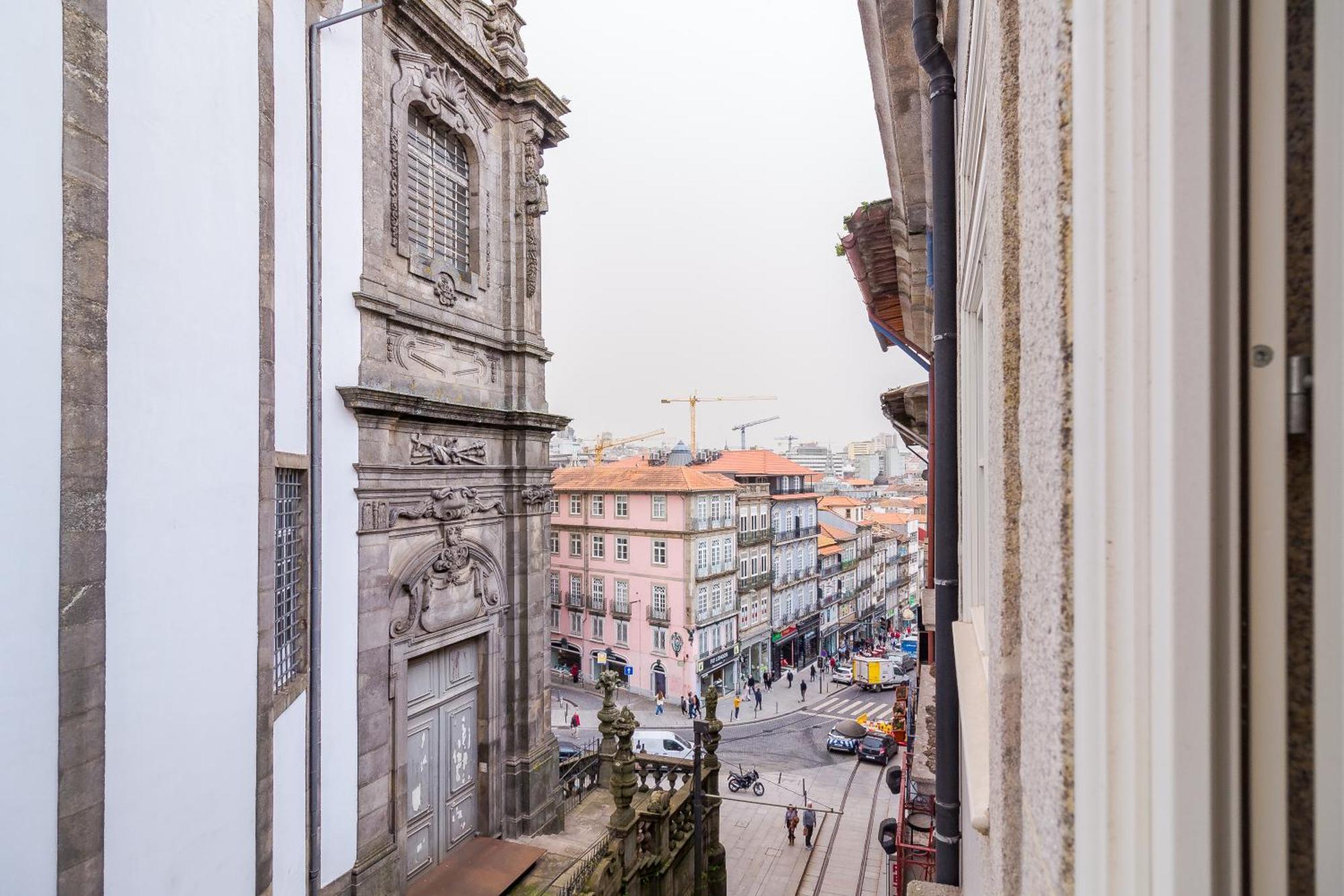 Youropo - The Tower Porto