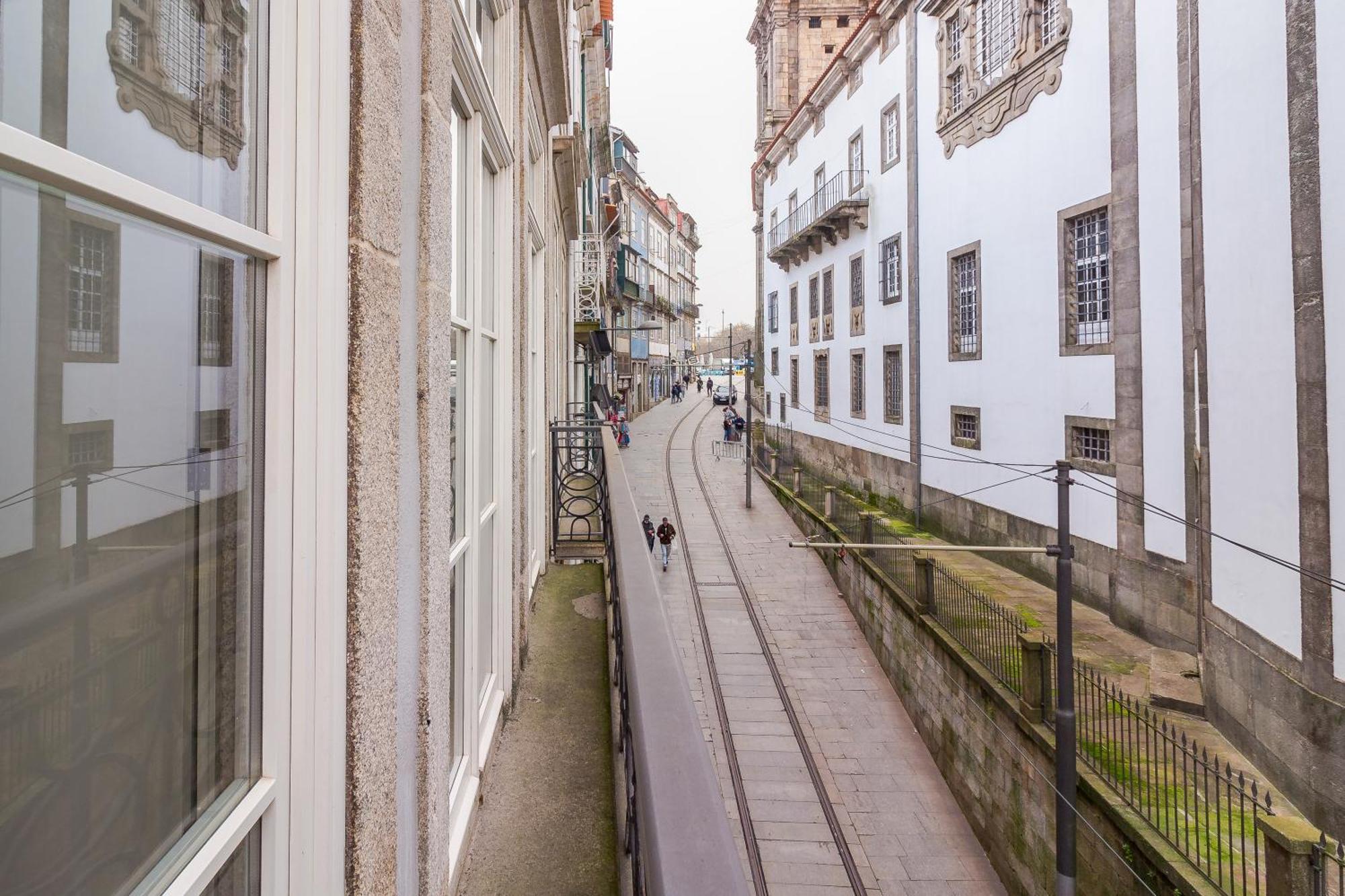 Youropo - The Tower Appartement Porto