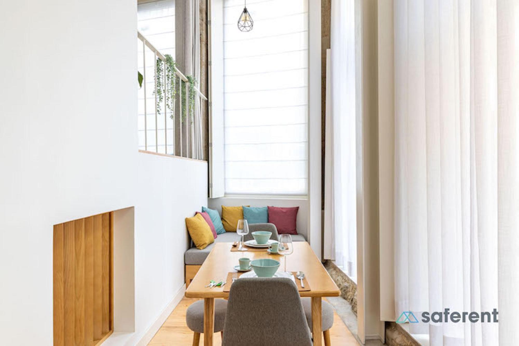 Stylish Triplex Next To Ribeira * Porto