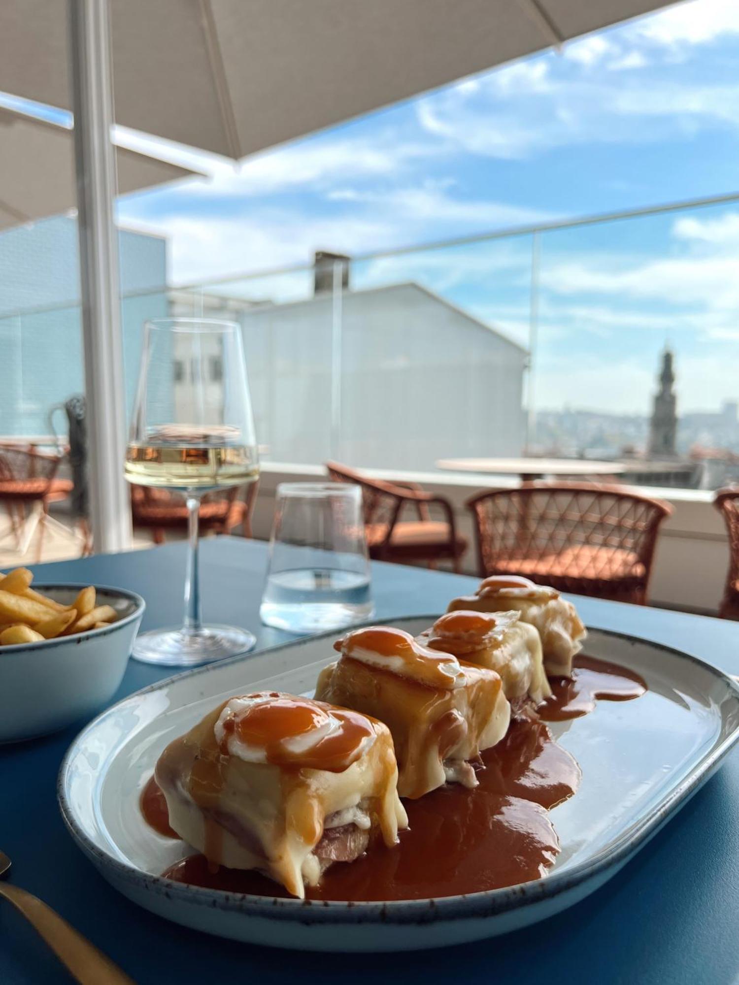 Wine & Books Porto