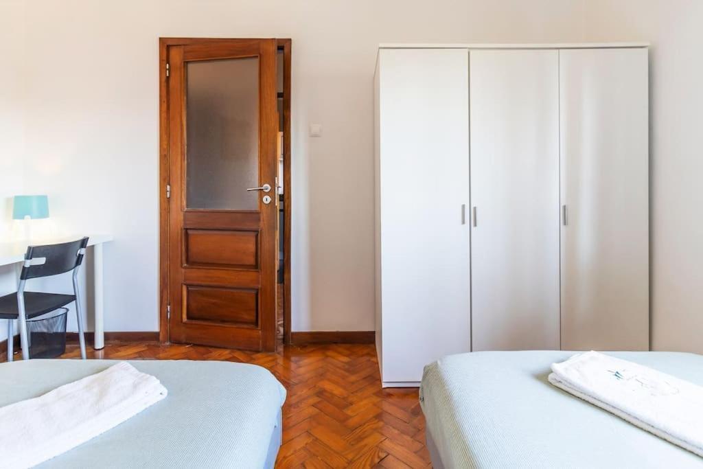 Apartment 3 Bedroom Center *