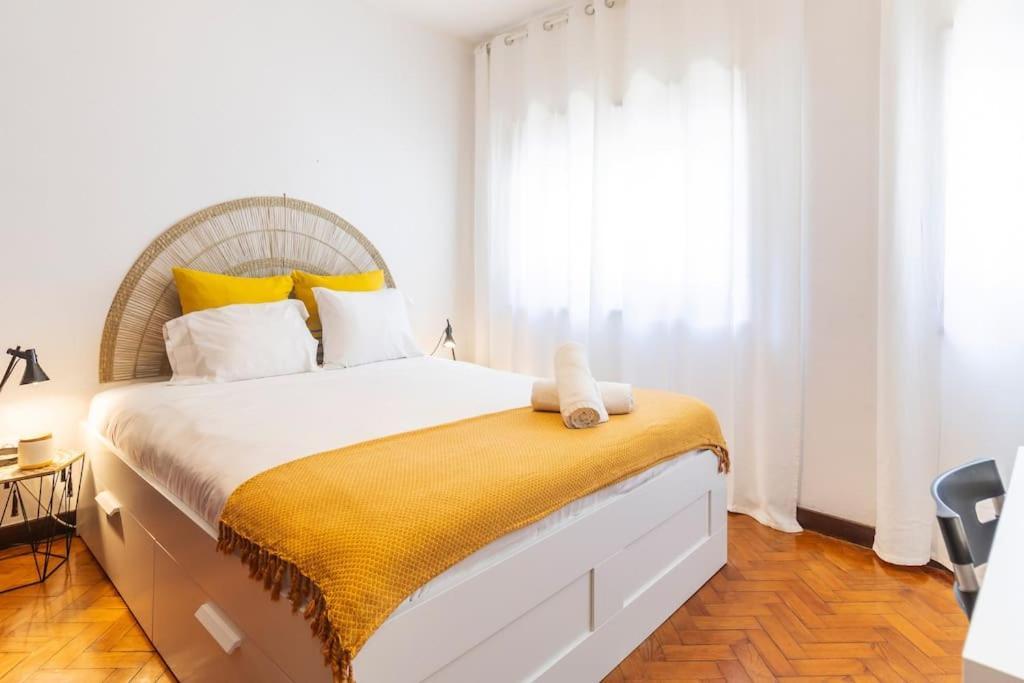 3 Bedroom Center Apartment Porto