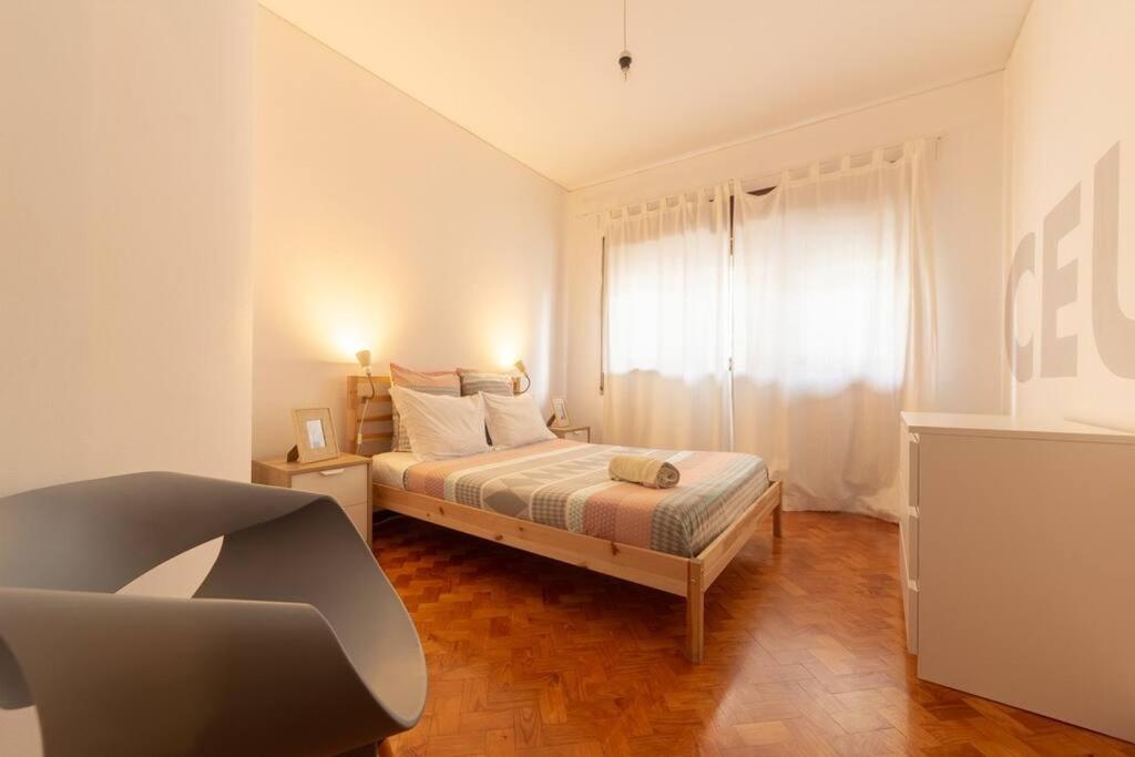 Apartment Bright Next Metro *