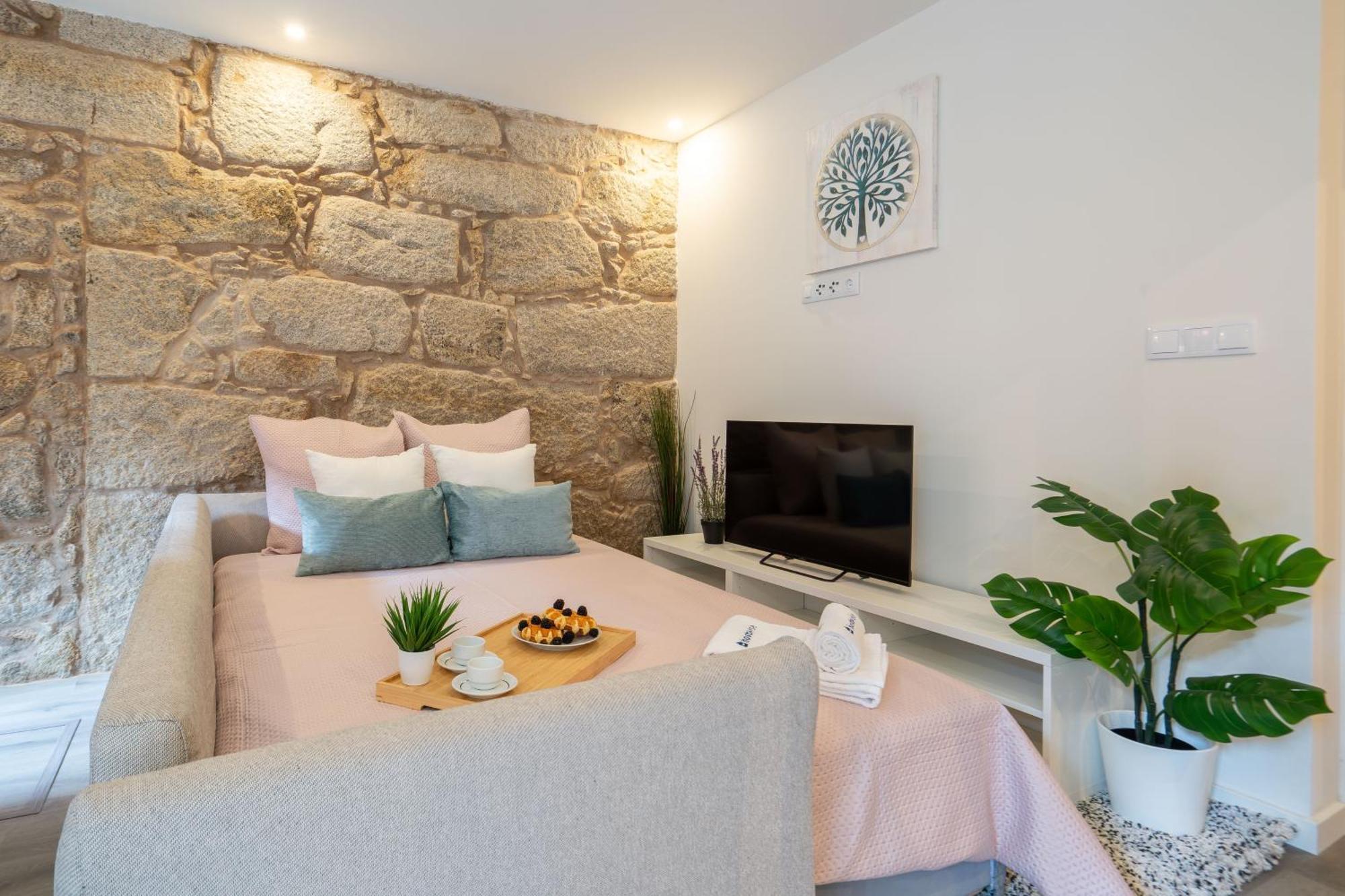 Host Wise - Modern Comfy Flat Apartment Porto