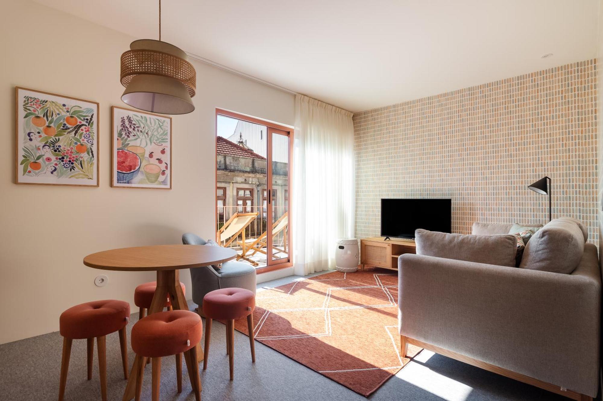 Trendy & Charming • Center Apartment *