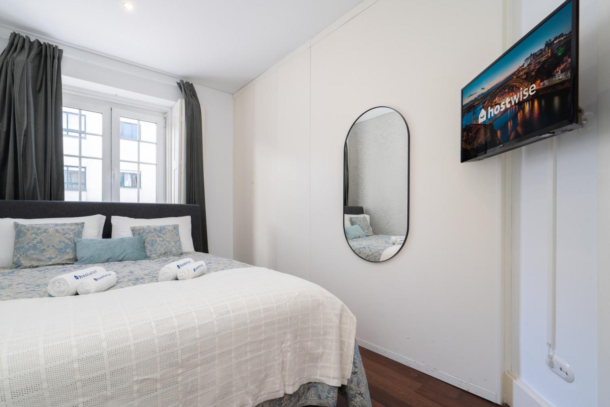 Host Wise - Rustic Flats Porto