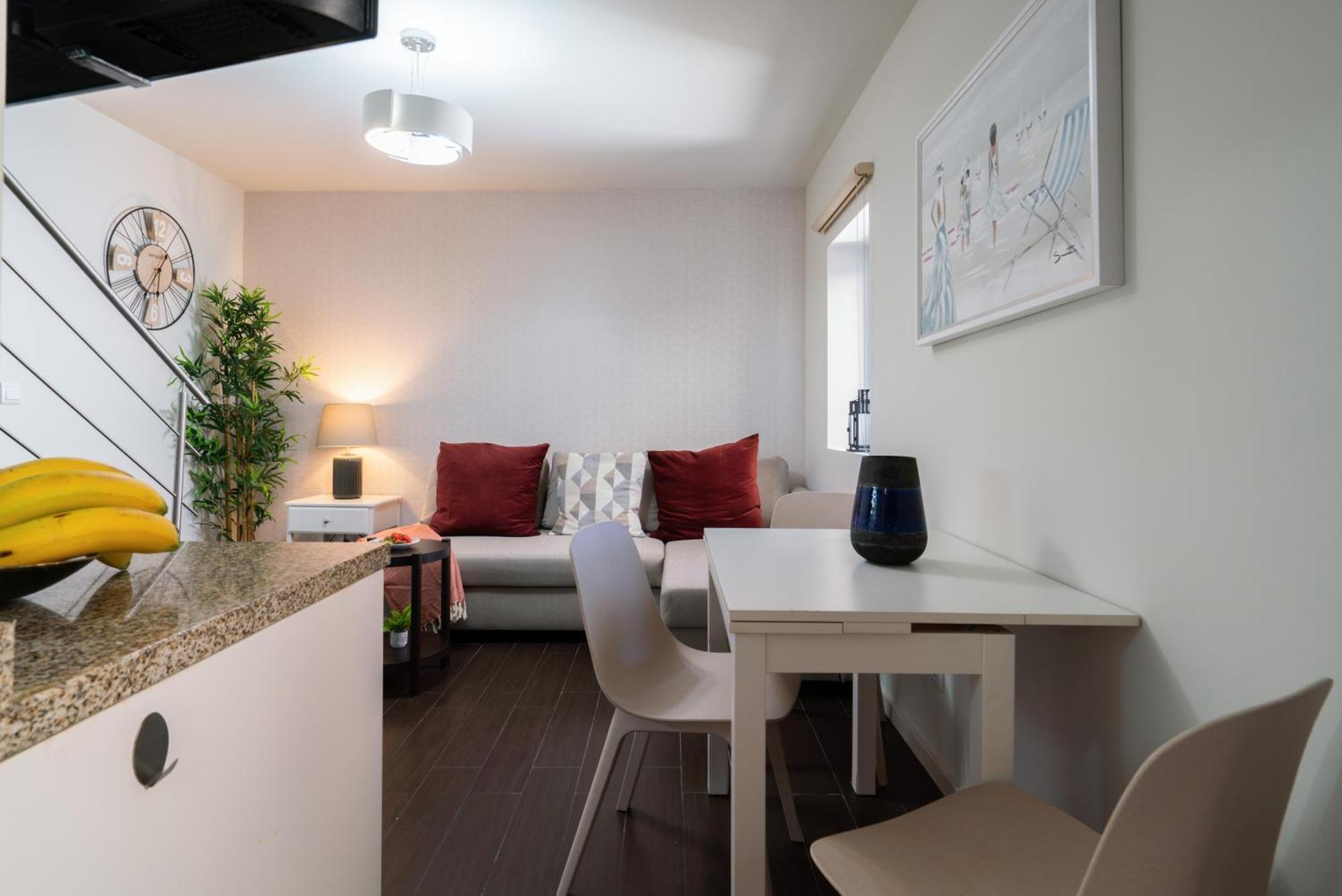 Host Wise - Impressive Restful Apartment *