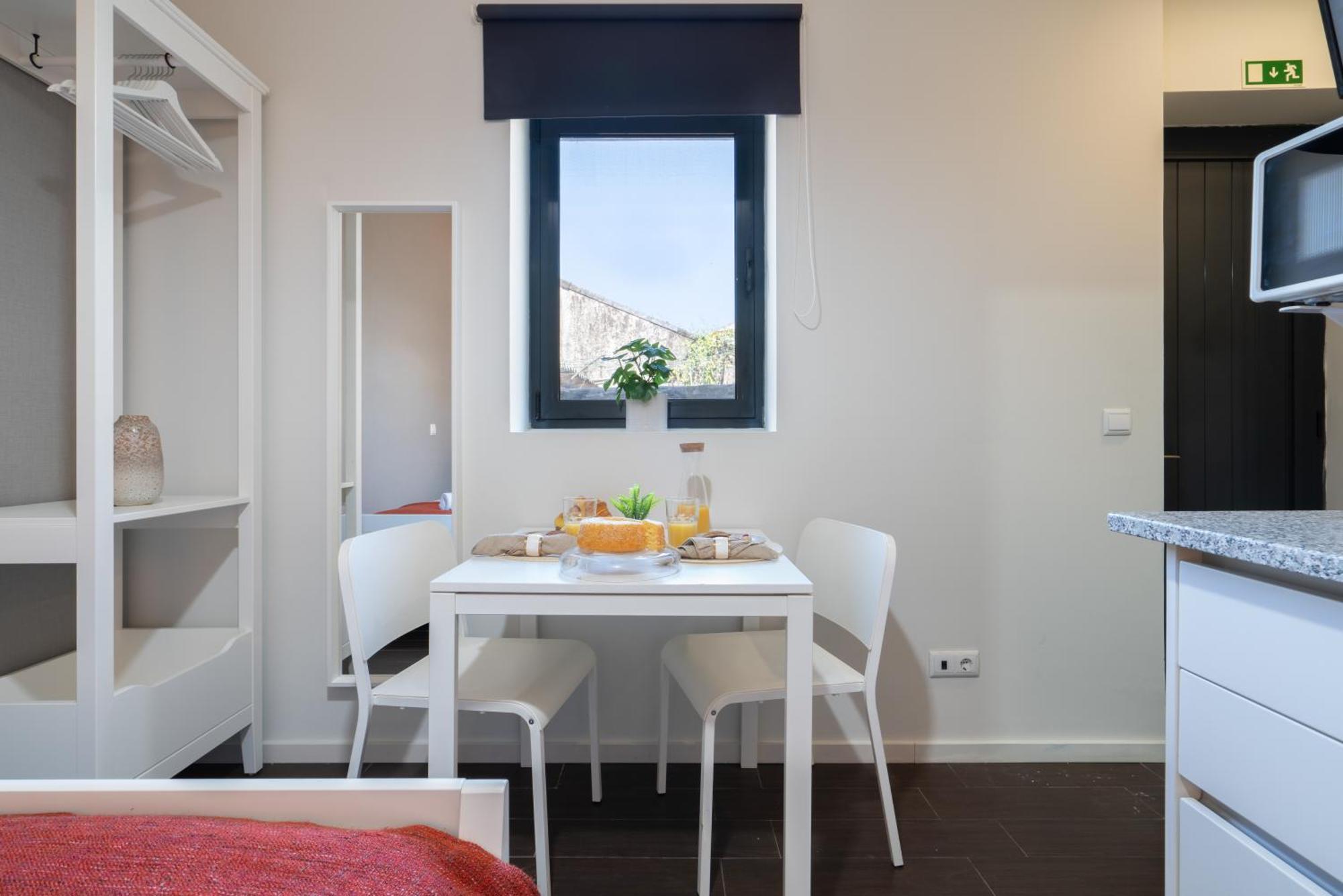 Apartment Host Wise - Impressive Restful