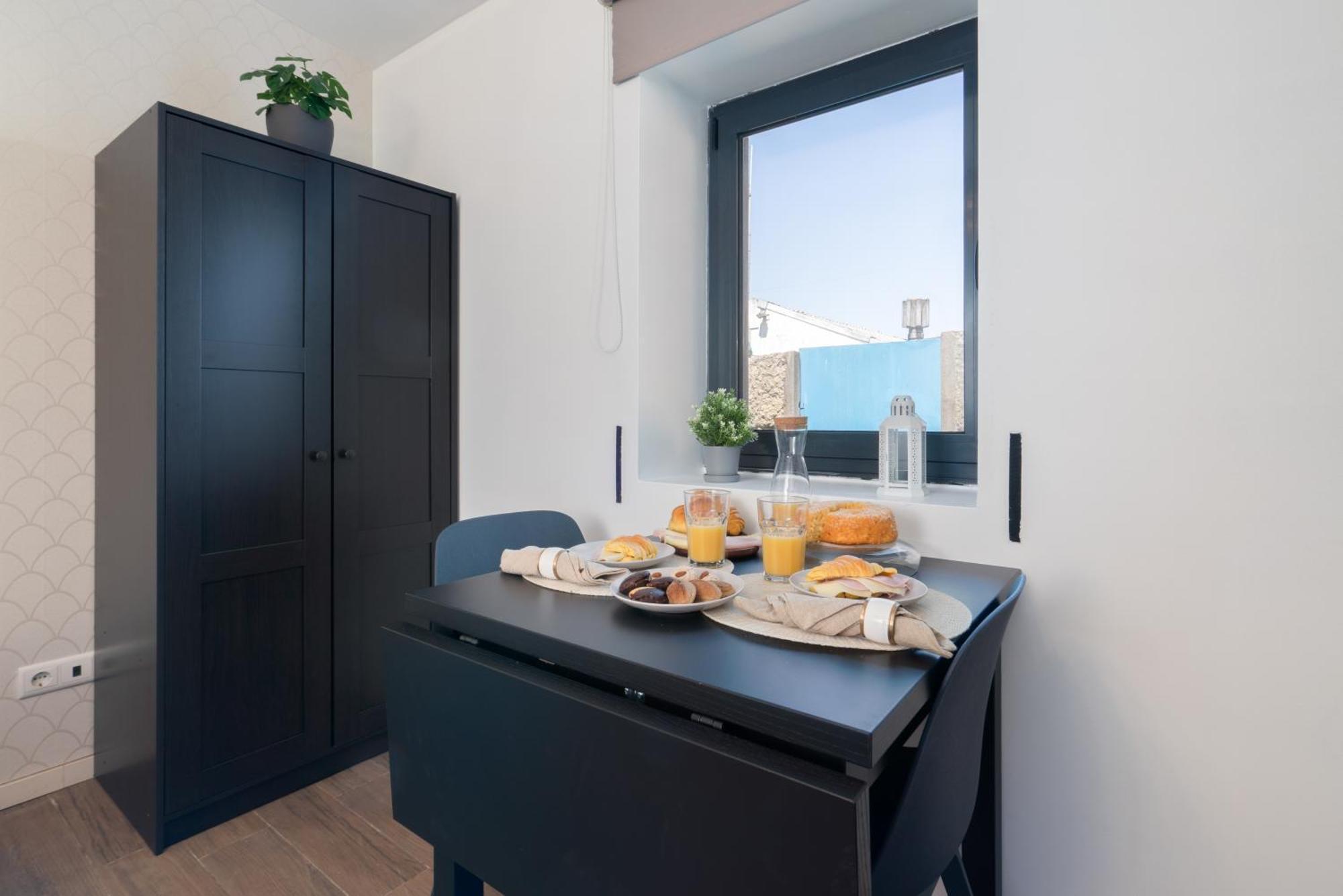 Host Wise - Impressive Restful Apartment *