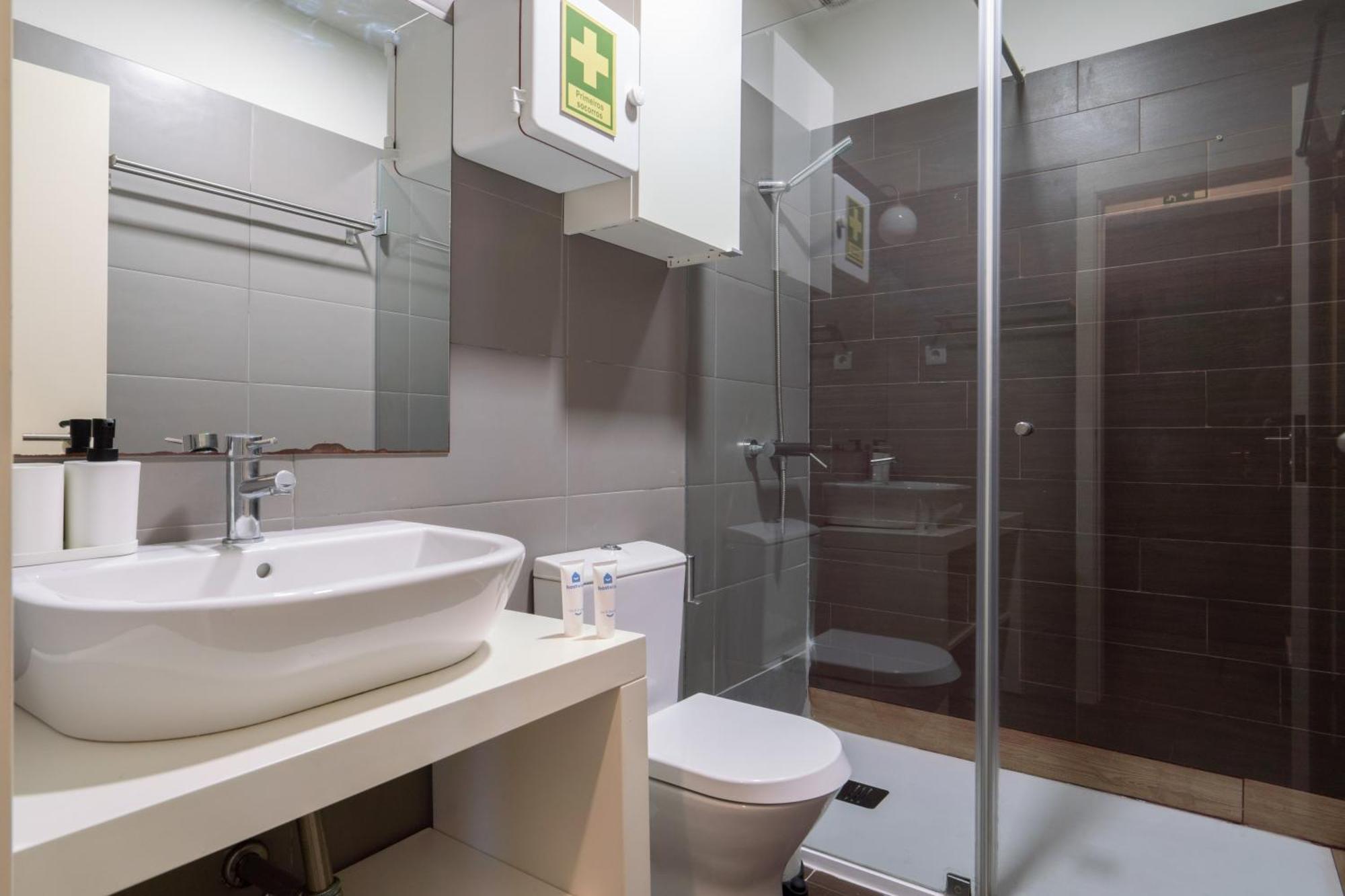 Host Wise - Impressive Restful Apartment