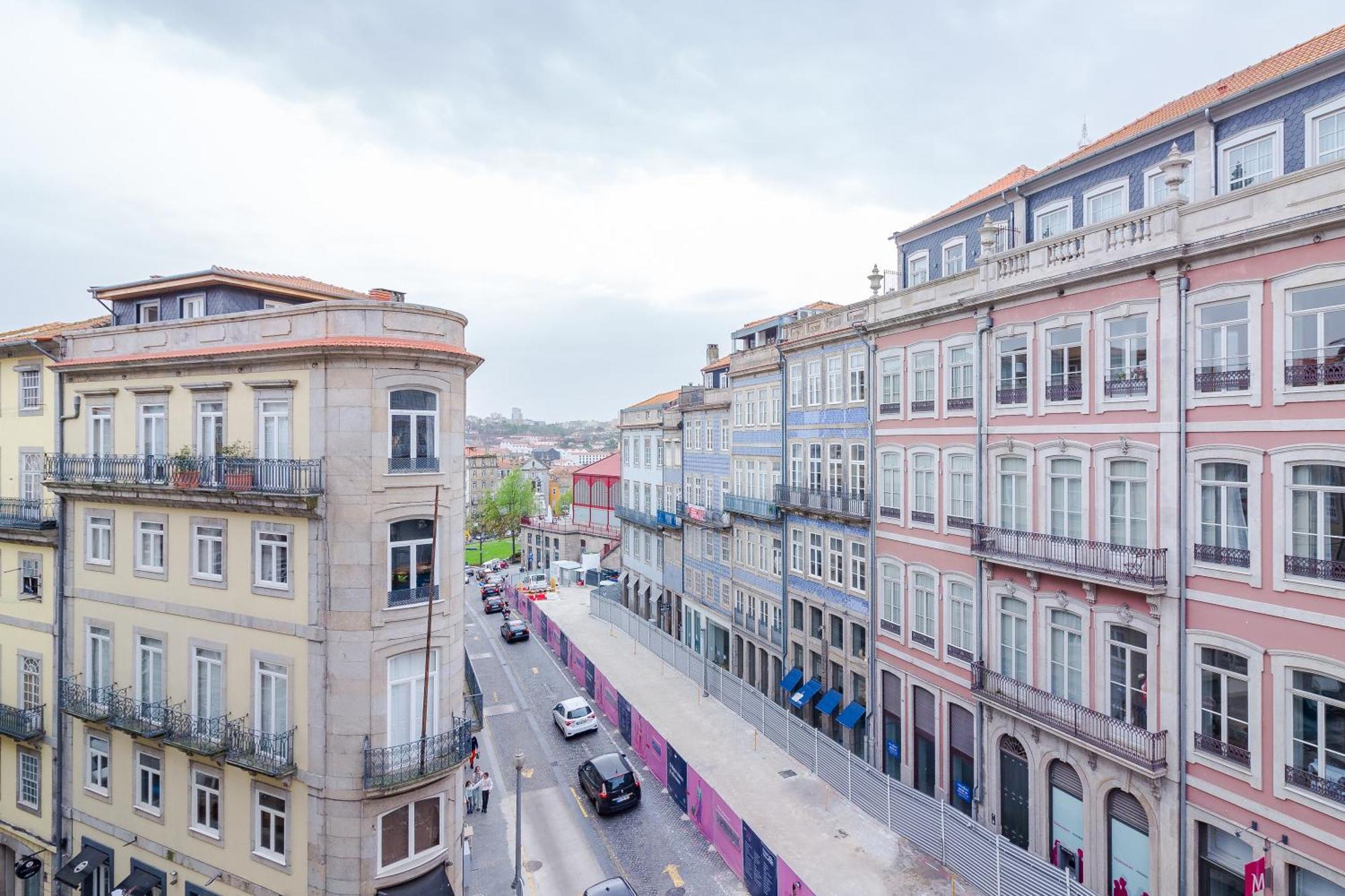 Youropo - Center Ribeira * Porto