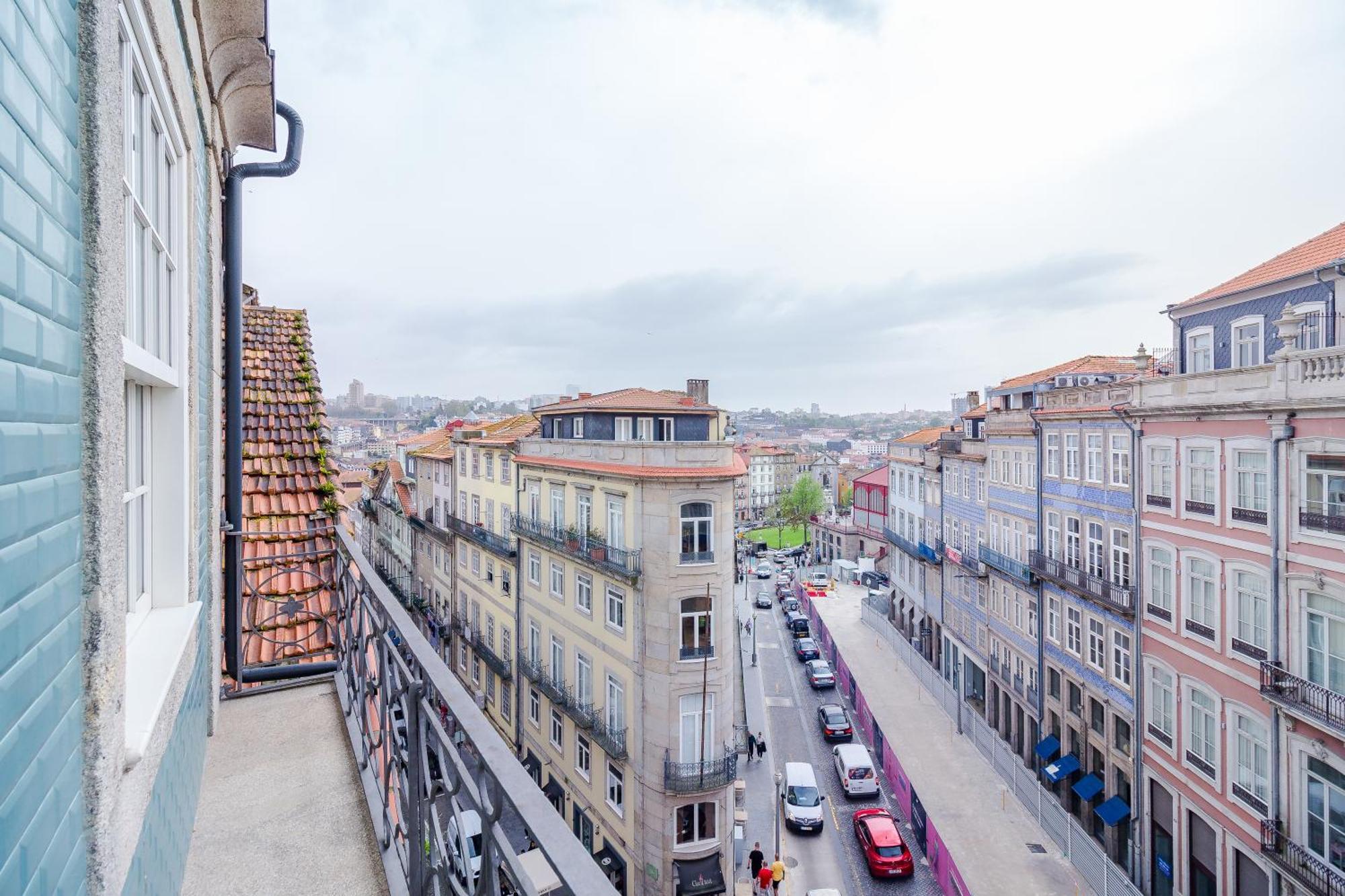 Youropo - Center Ribeira * Porto
