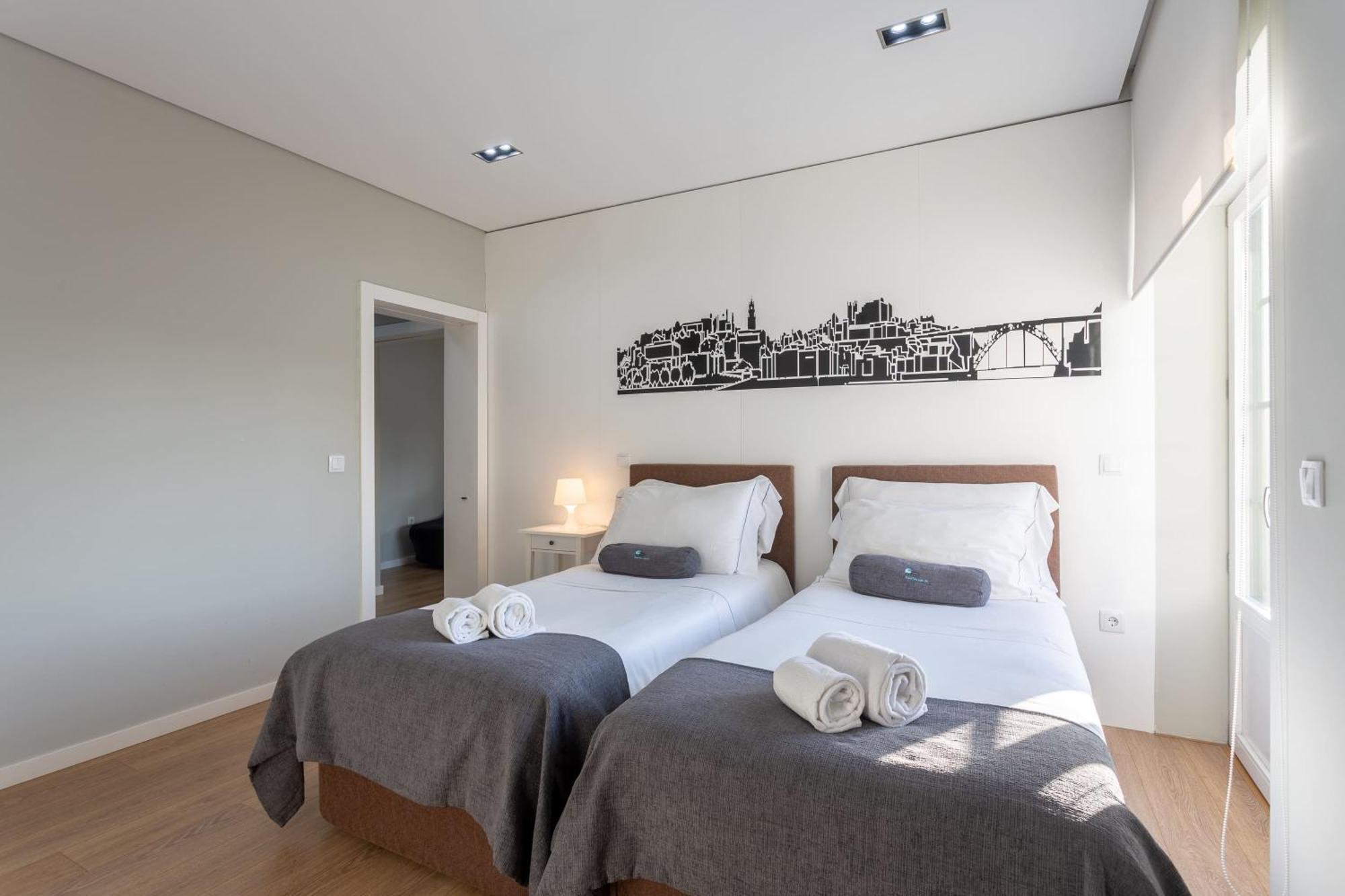 Feel Porto Downtown Apartments & Studios Apartment