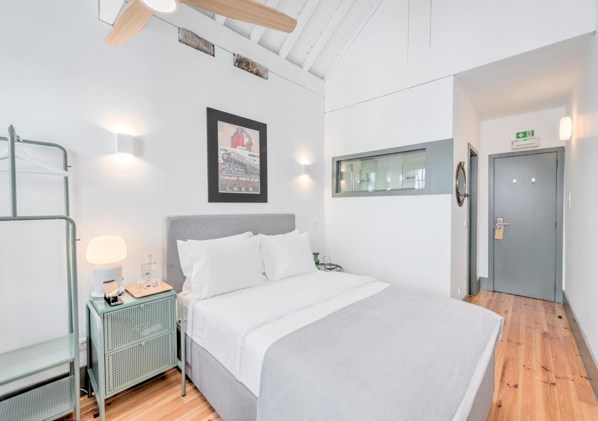 Oporto Street Fonte Taurina - Riverfront Suites (Adults Only) 2*