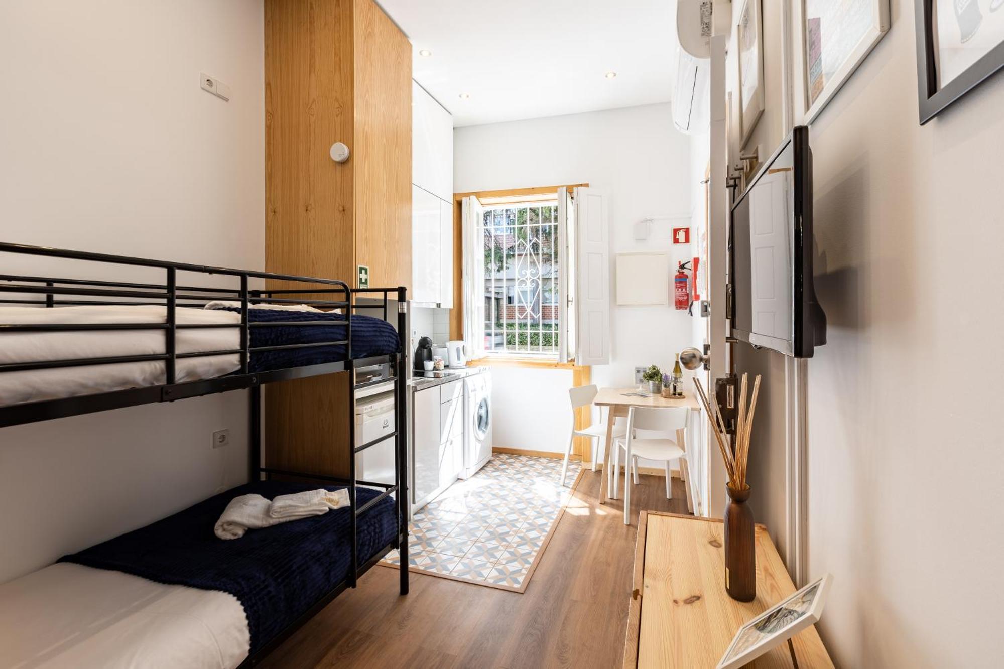 Apartment 733 Costa Cabral Metro *