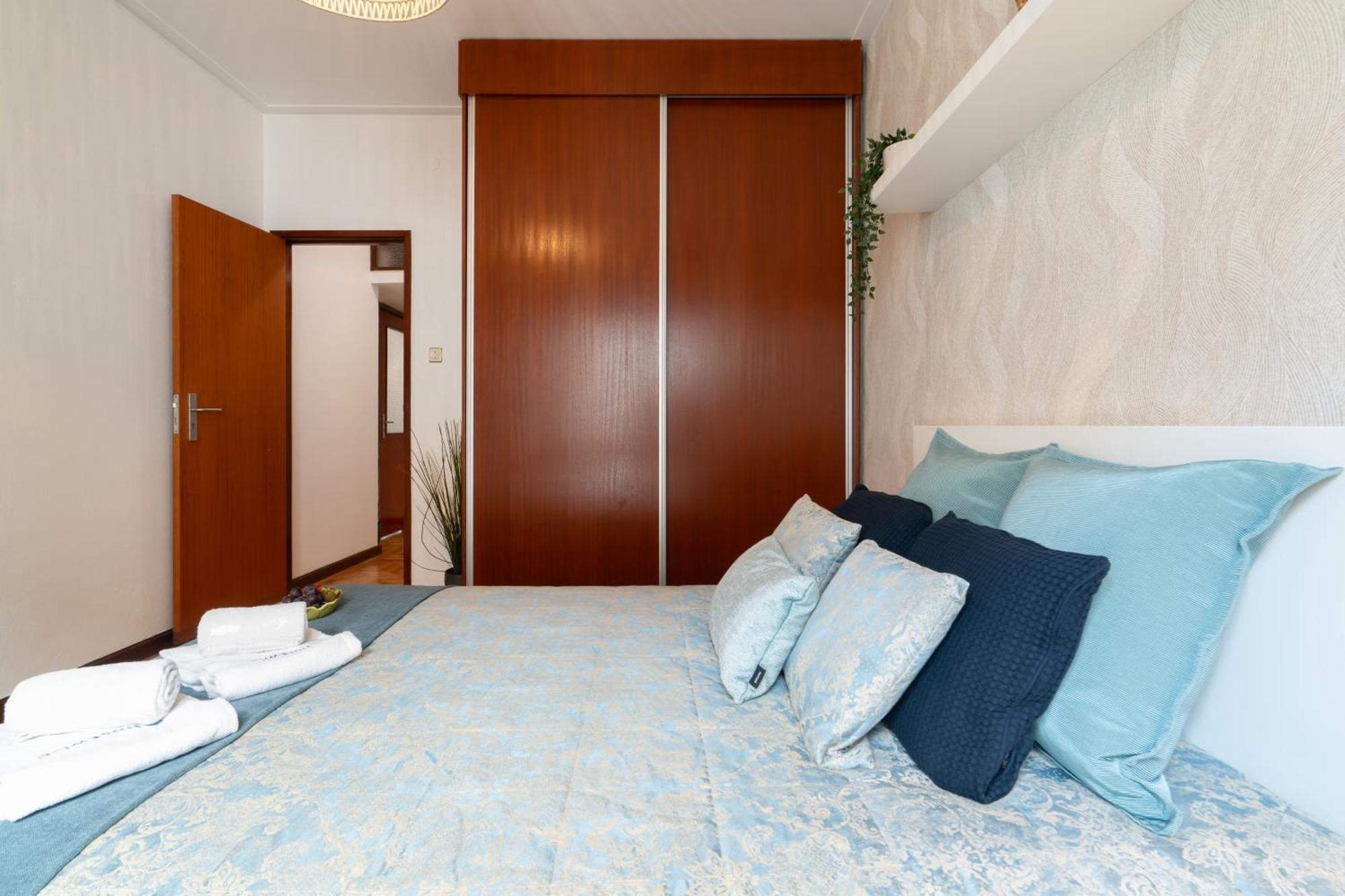 Host Wise Apartment Porto
