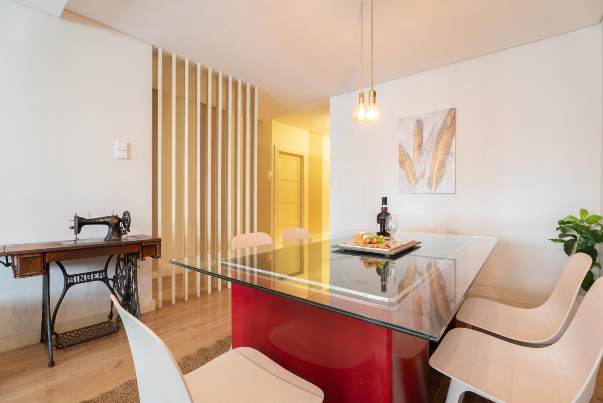 Apartment Host Wise - Colorful Bright Flat With Balcony