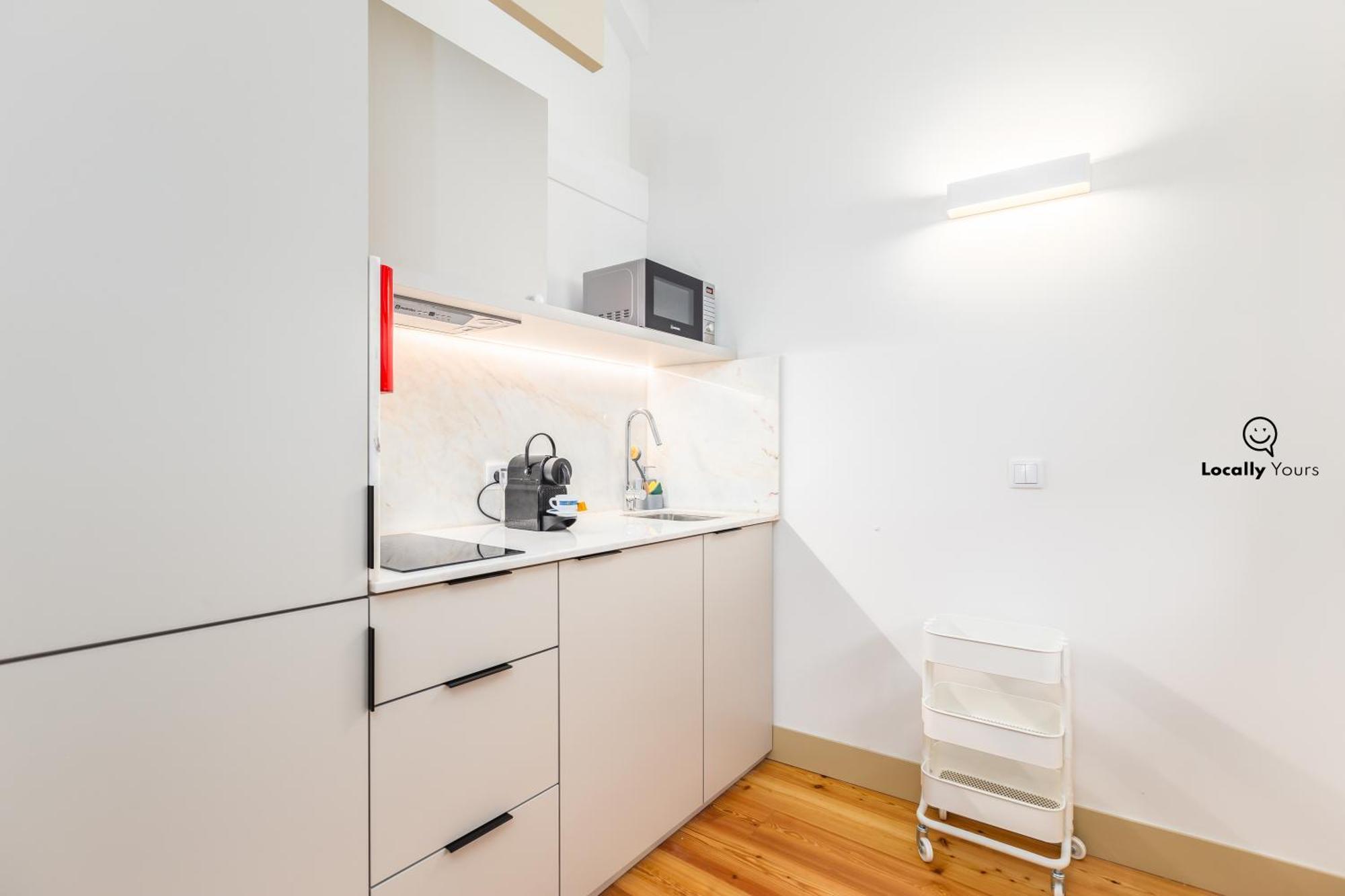 Locally Yours Flores Apartment