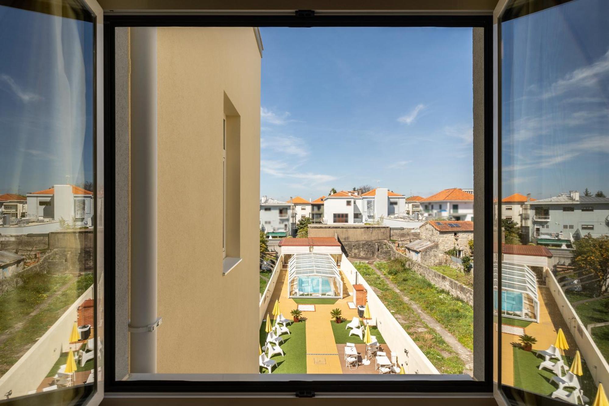 731 Costa Cabral Metro Apartamento *