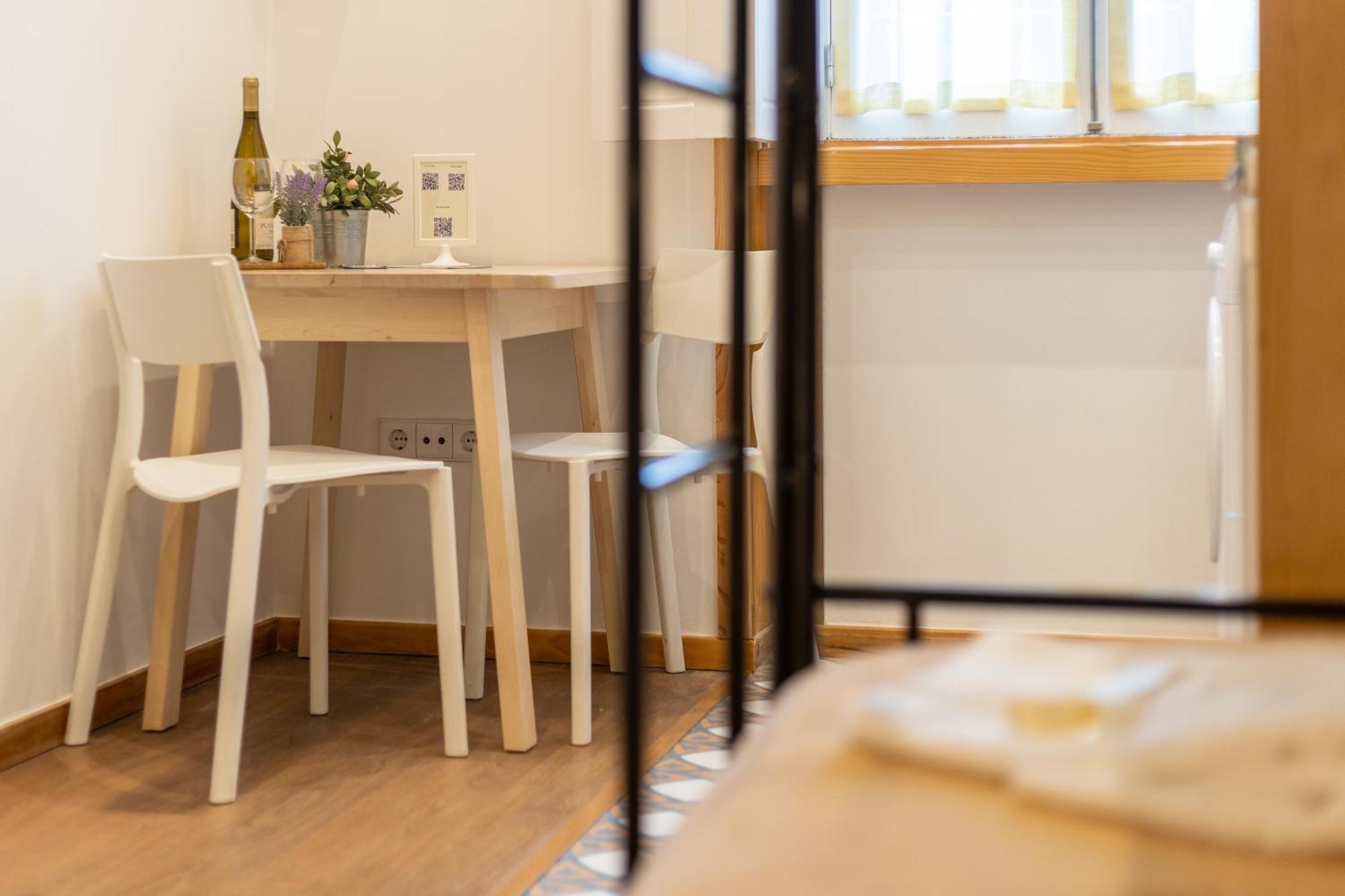 731 Costa Cabral Metro Apartamento Porto