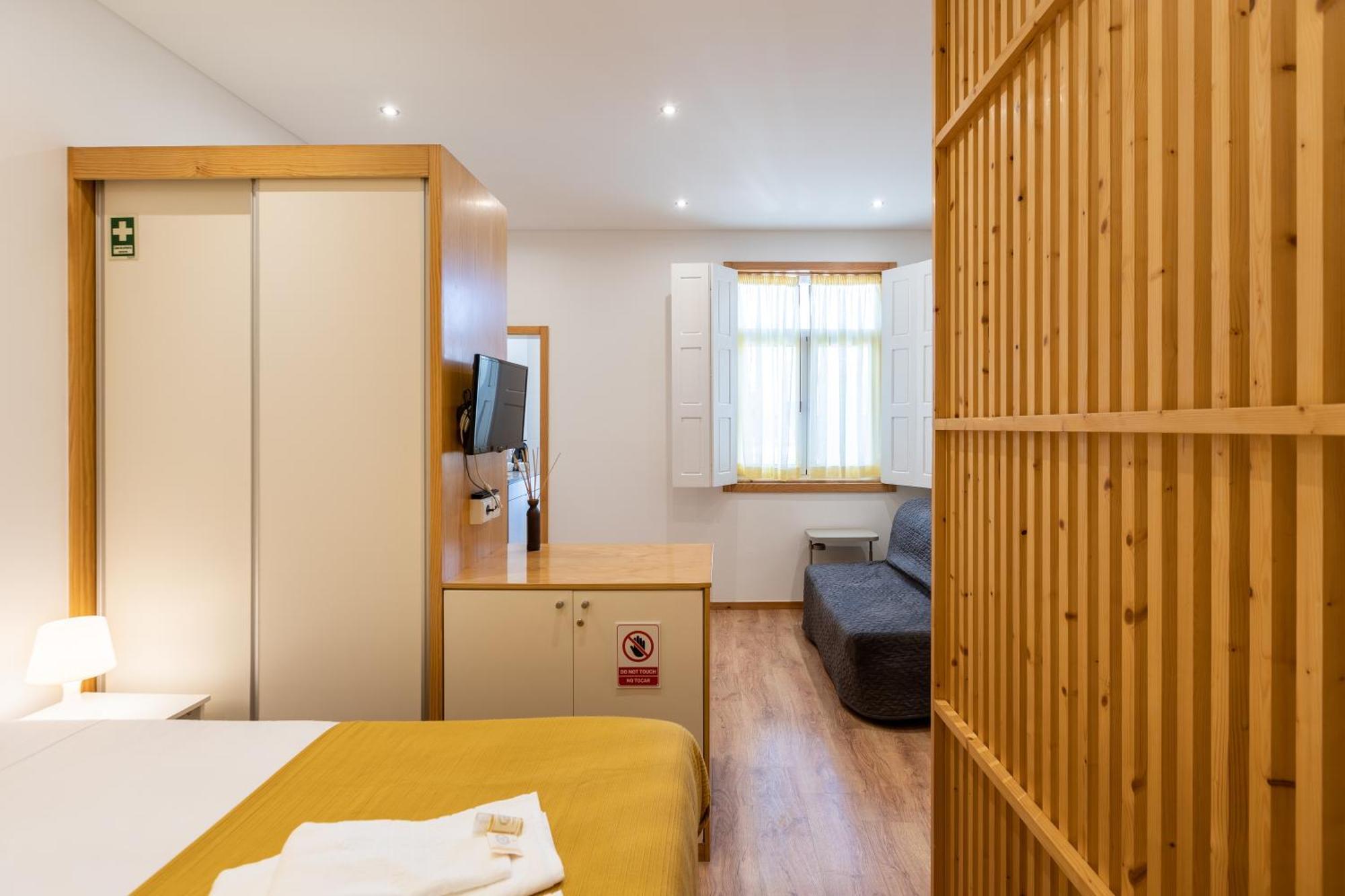 731 Costa Cabral Metro Apartamento *