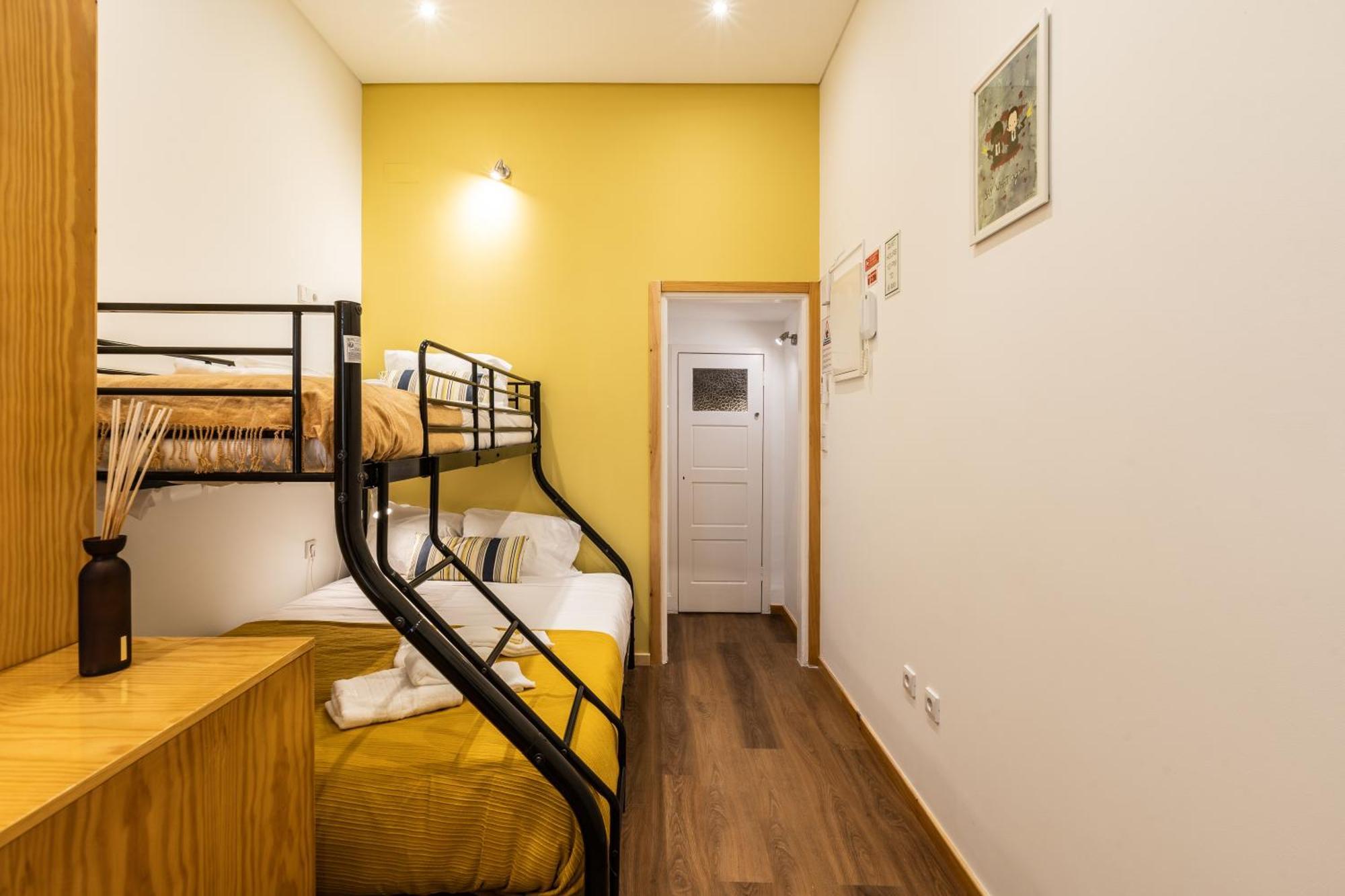 Apartamento 731 Costa Cabral Metro *