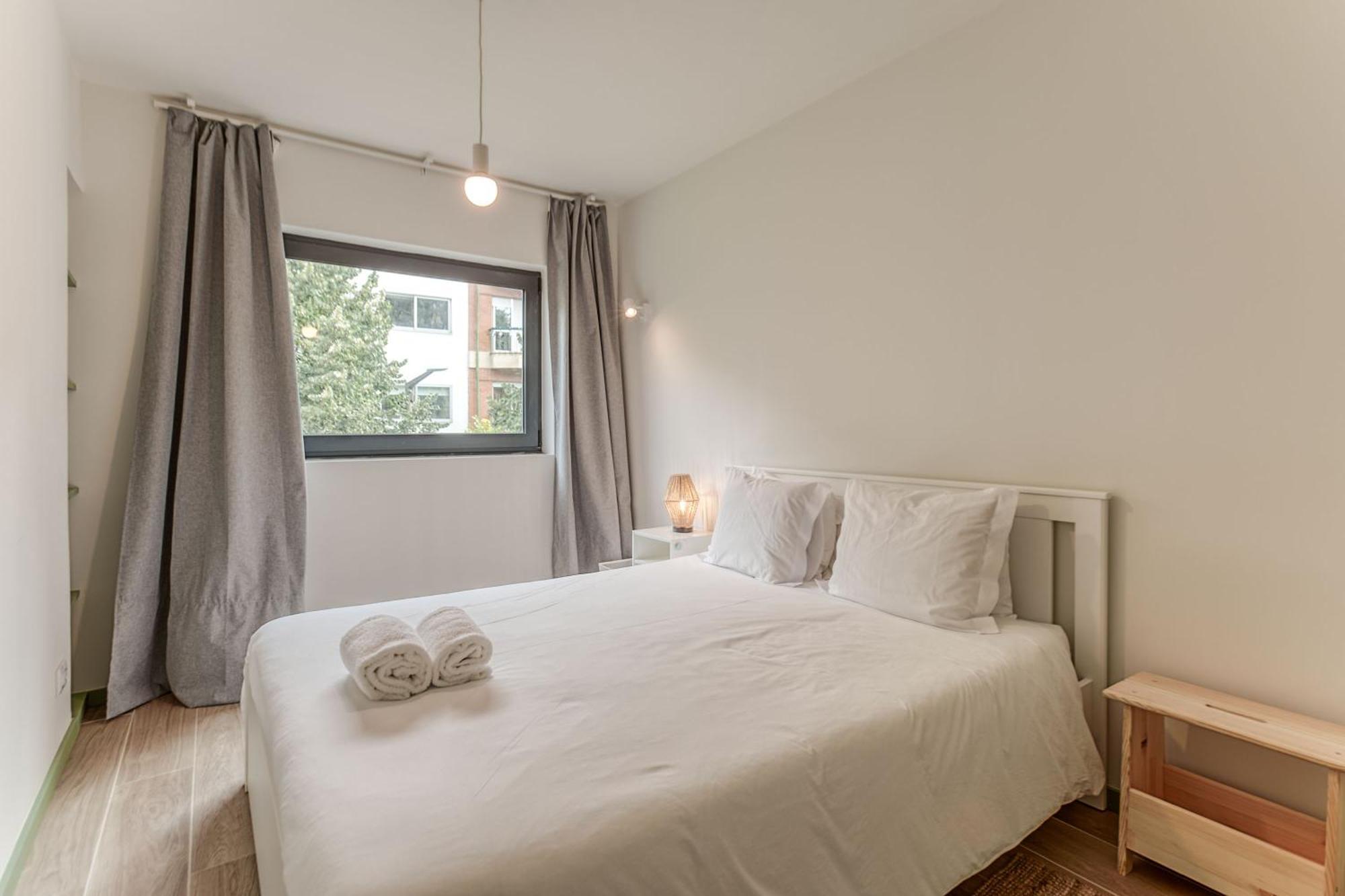 Apartment Travel And Live