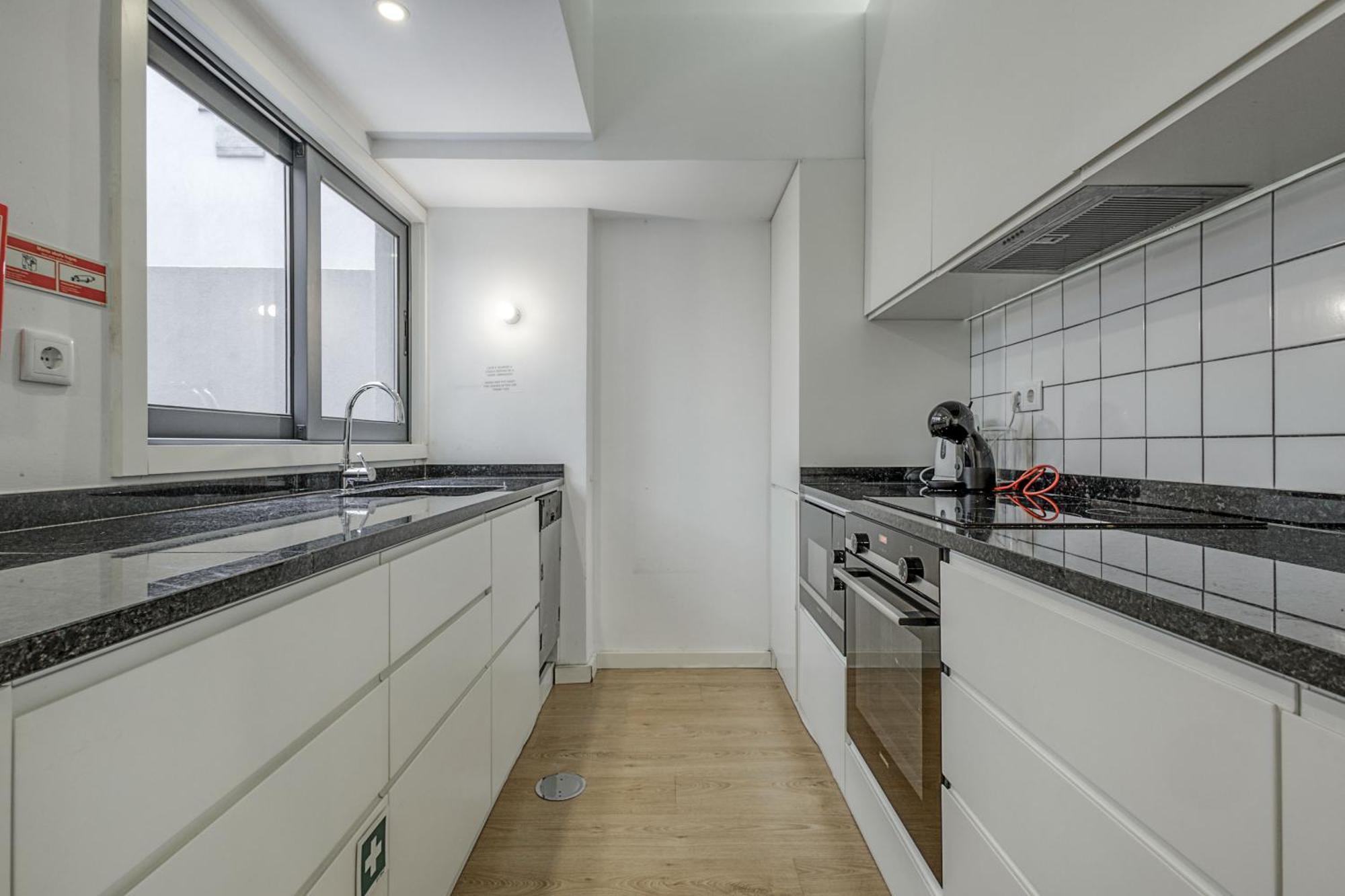 Travel And Live Apartment *