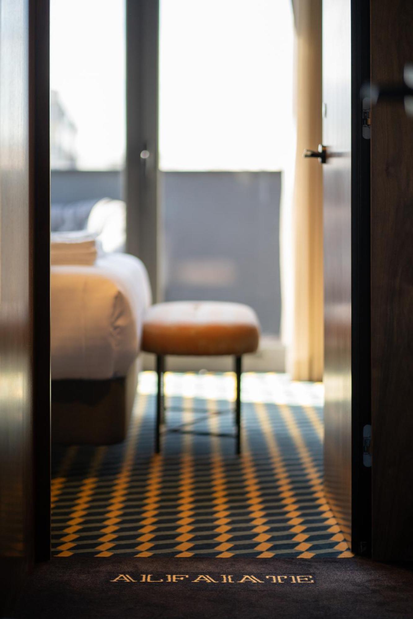 The Convo & Hotel 4*