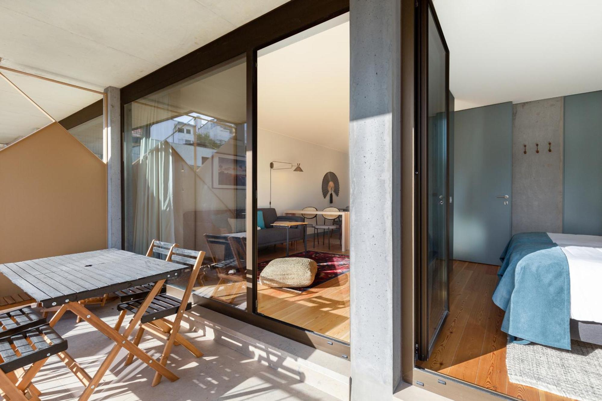 Feel Corporate Housing Campanha *