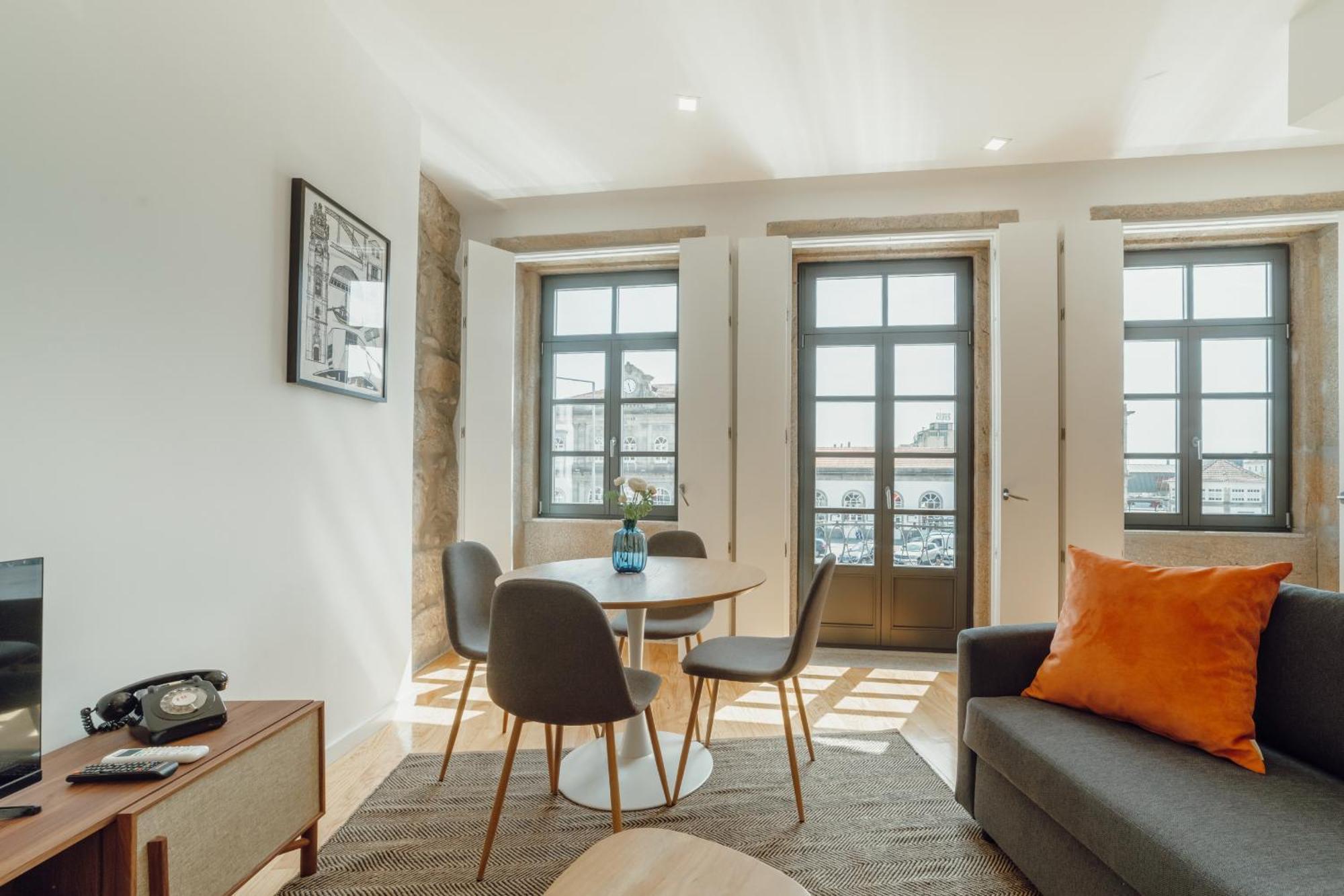 Courtyard Design By Vacationy Porto