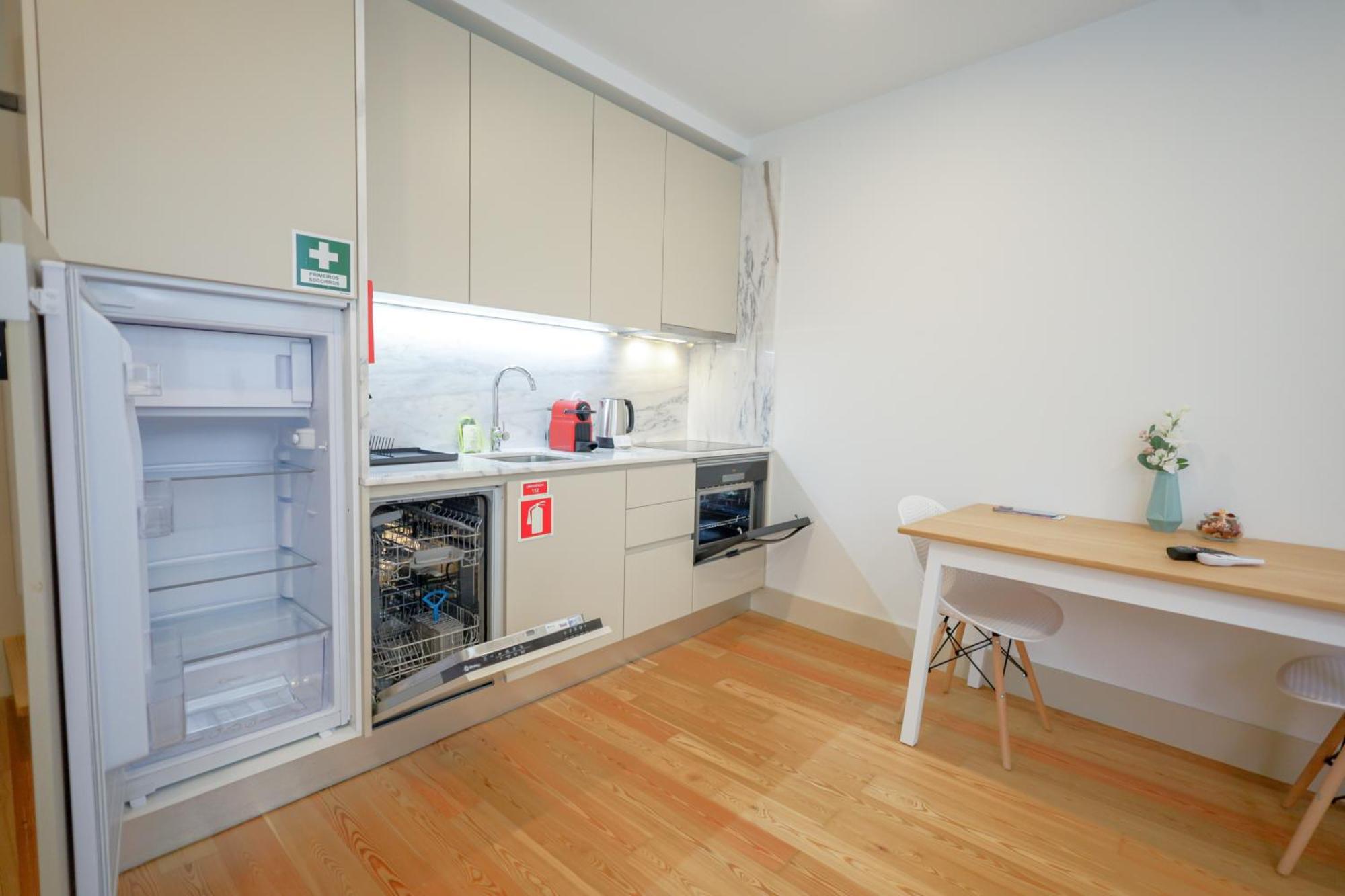 Martires Sweet Apts By Portocityhosts Porto