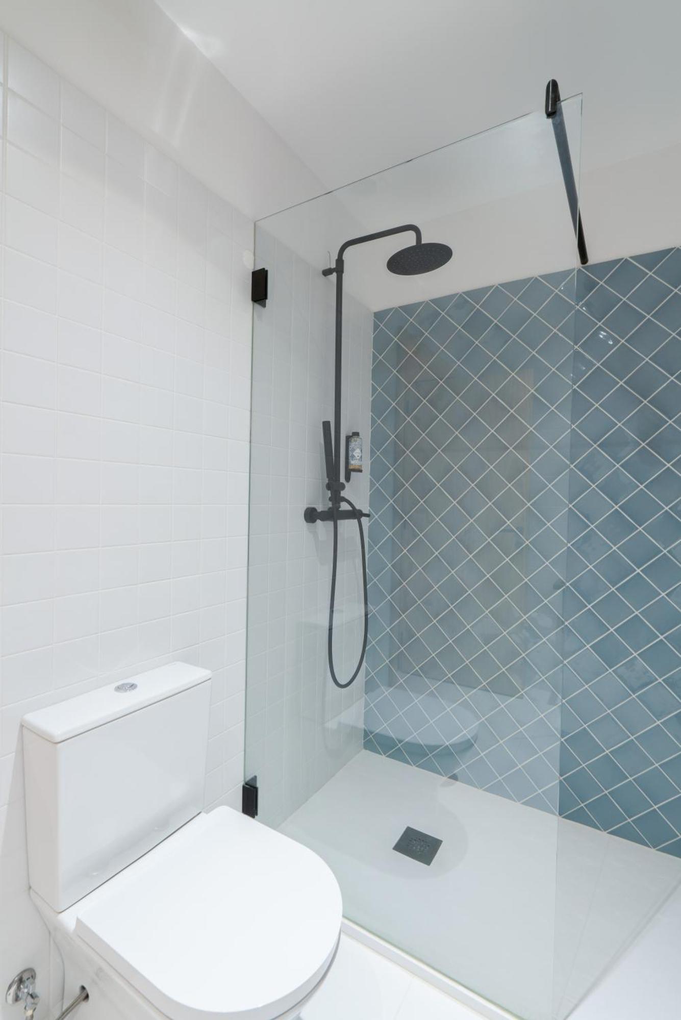 Luxurious Bright Flats - Ace Location
