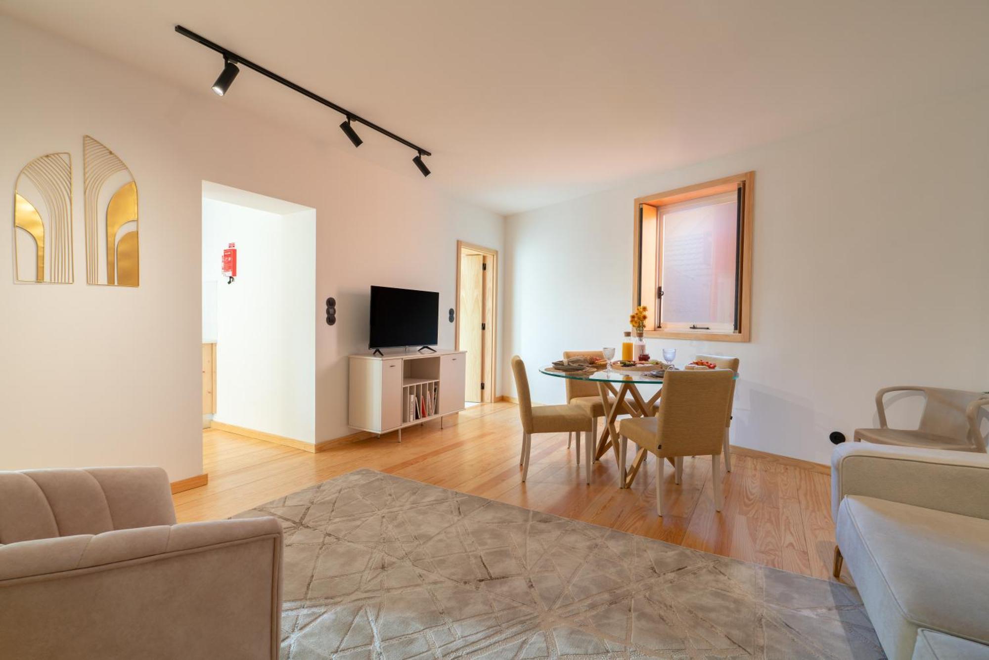 Appartement Luxurious Bright Flats - Ace Location Porto