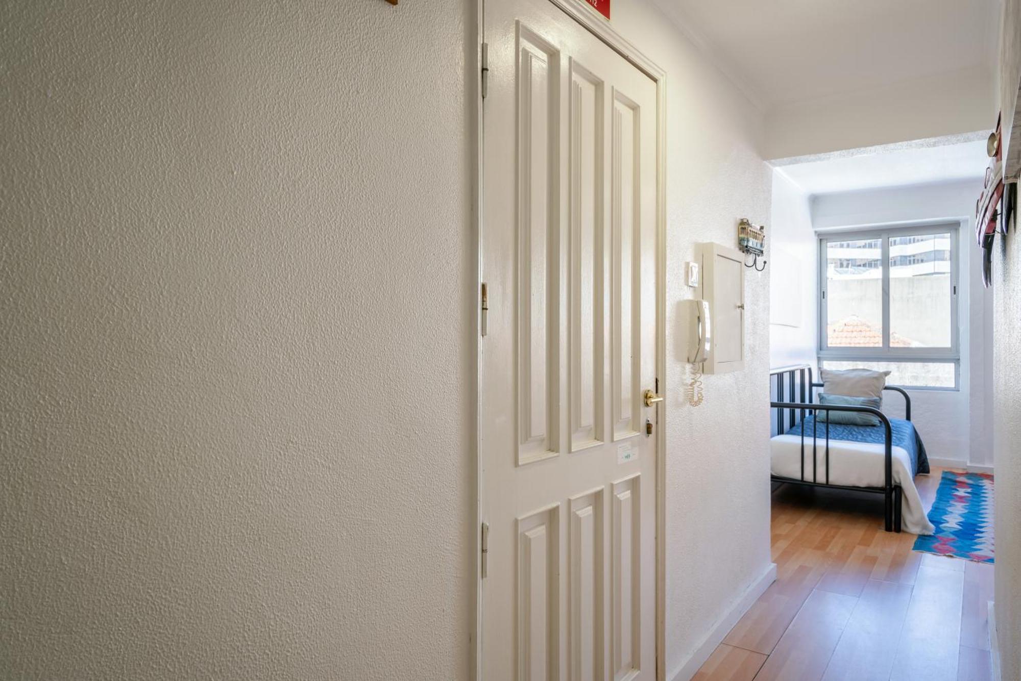 Host Wise - Large Flat W Terrace - Ace Location At Aliados Apartment *