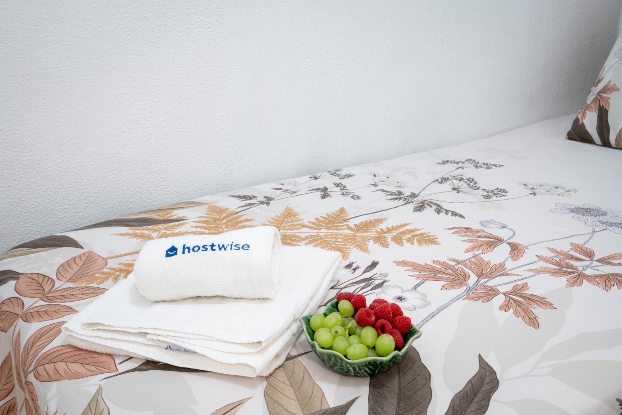 Host Wise - Large Flat W Terrace - Ace Location At Aliados Porto