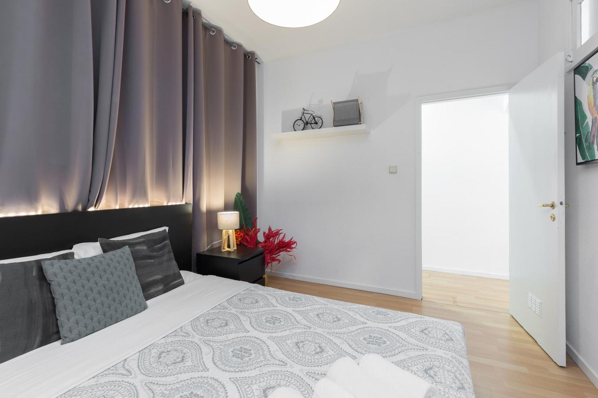 Host Wise - Large Flat W Terrace - Ace Location At Aliados *