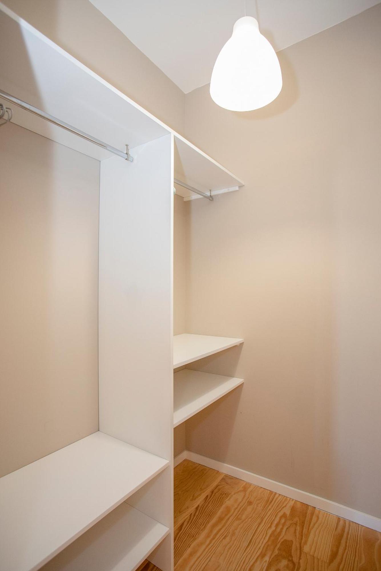 Liiiving In - Balcony Design Apartment *