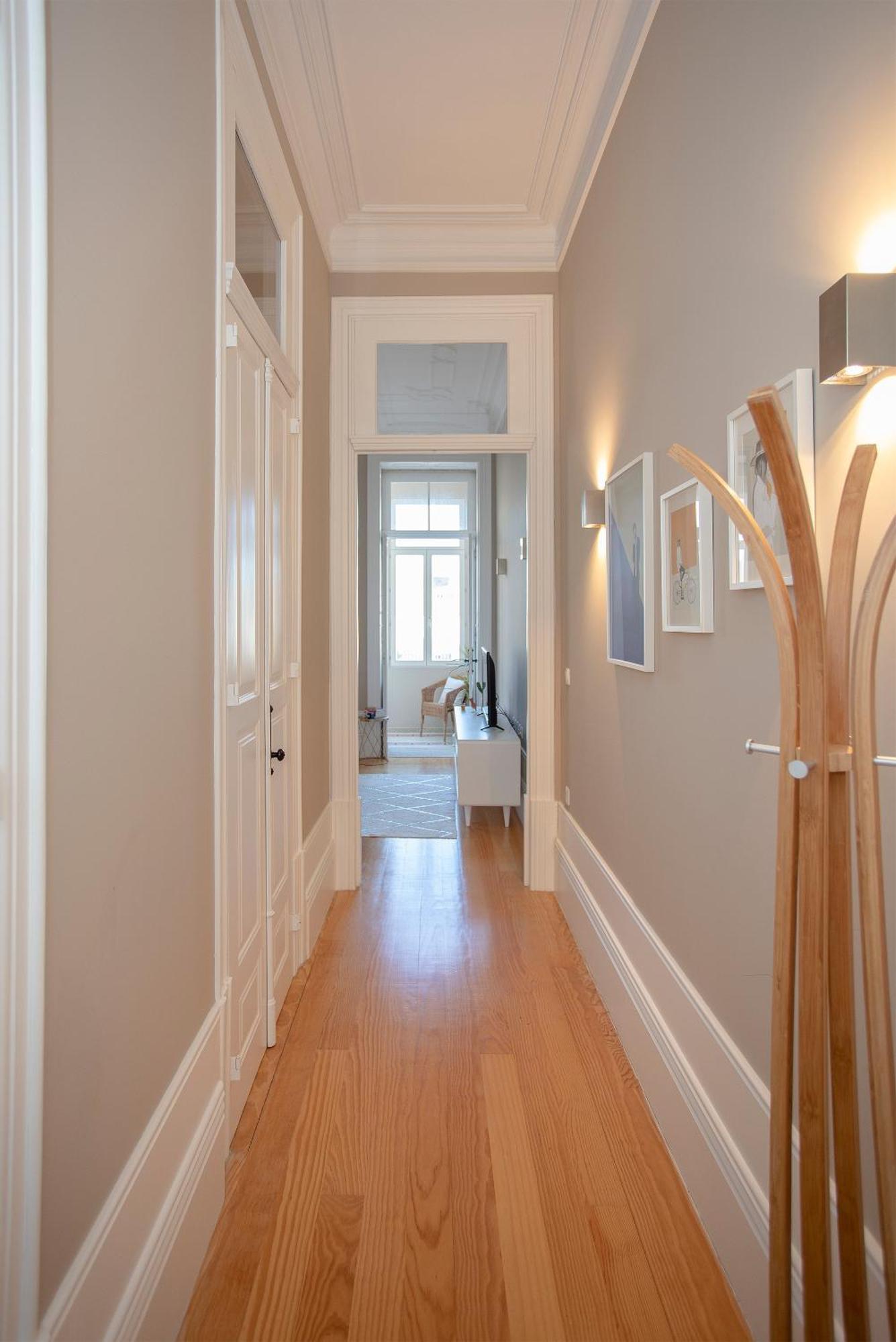 Liiiving In - Balcony Design Apartment