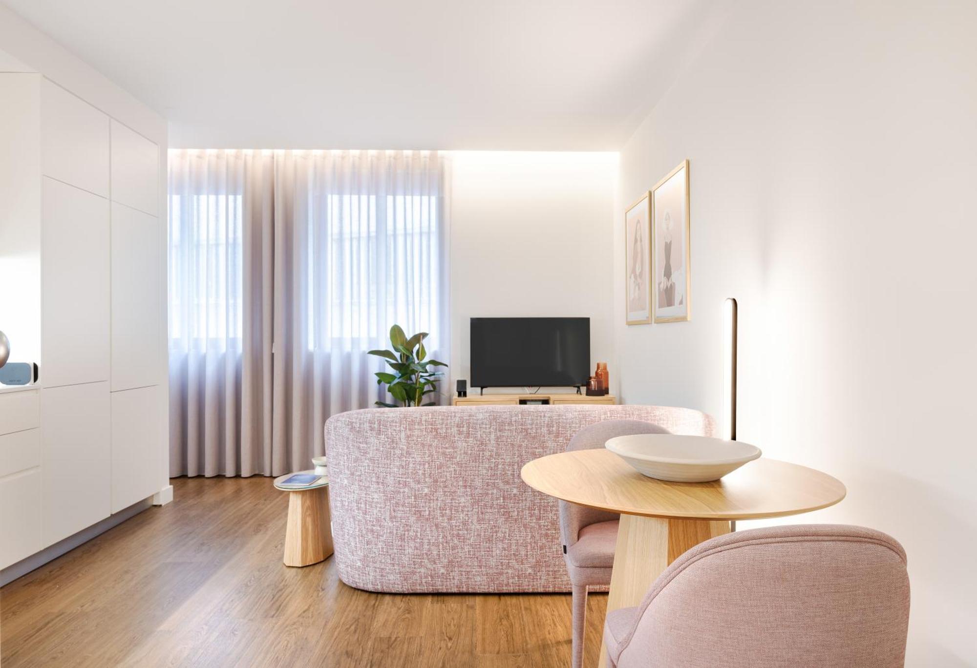 Catarina Serviced (adults Only) Apartment *