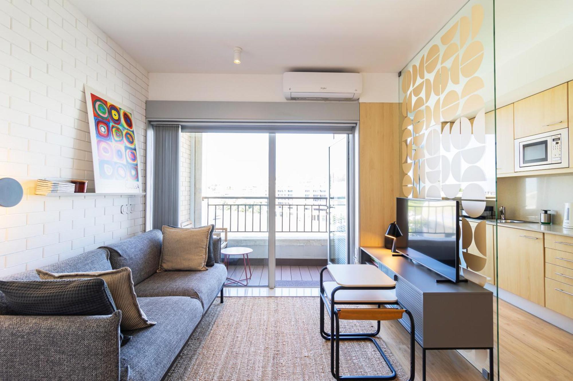 Apartment S1405 - Practical And Modern - Ac, Balcony And Parking