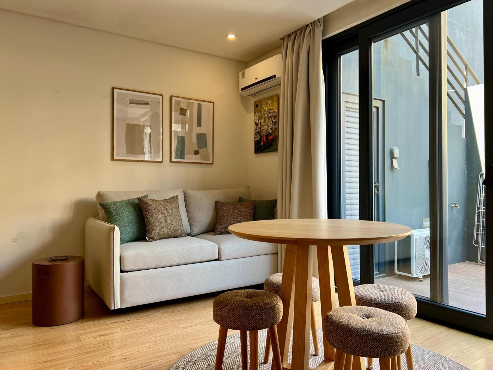 Light-filled With Garden • Downtown Apartment *