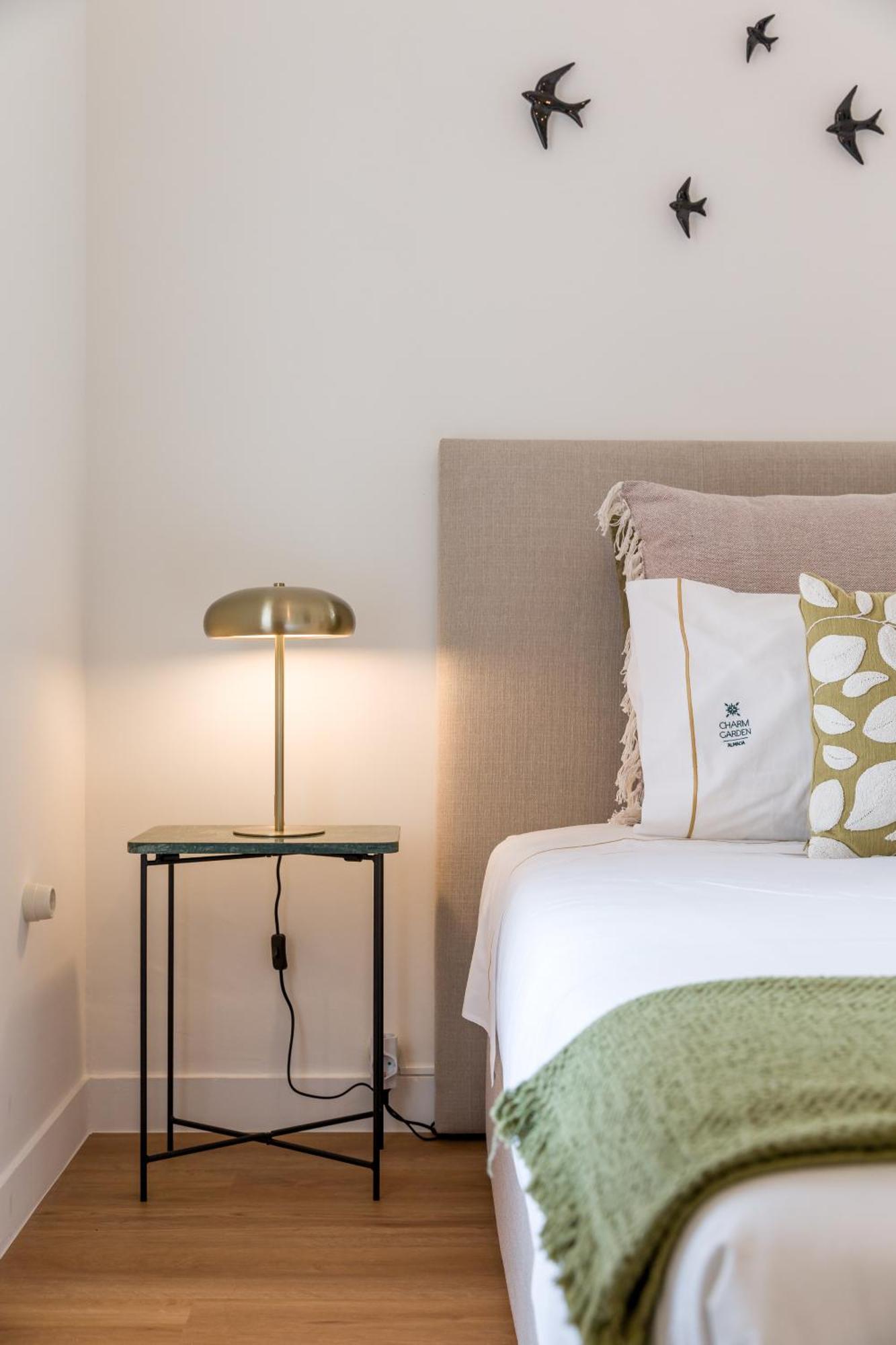 Guest house Almada Charm &